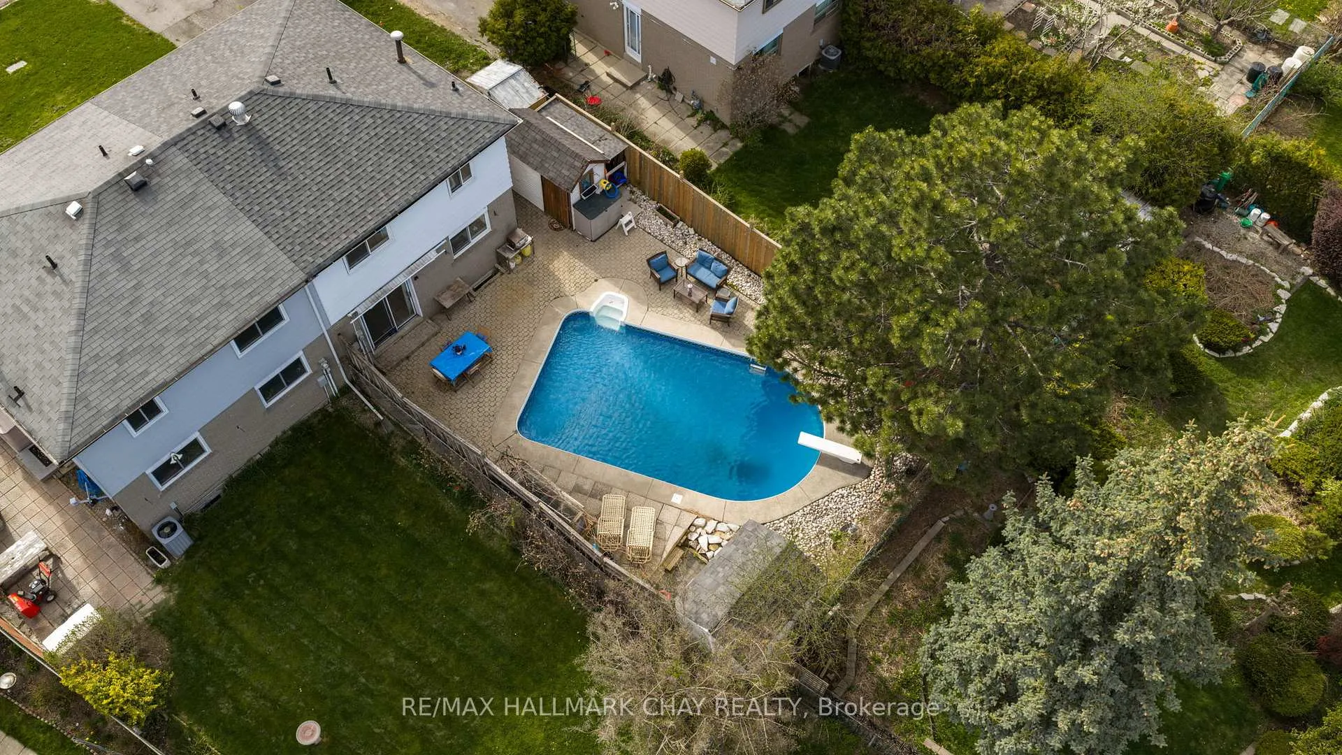 Photo 34 of 24 Flamingo Crescent, Brampton, Southgate — HOMEH