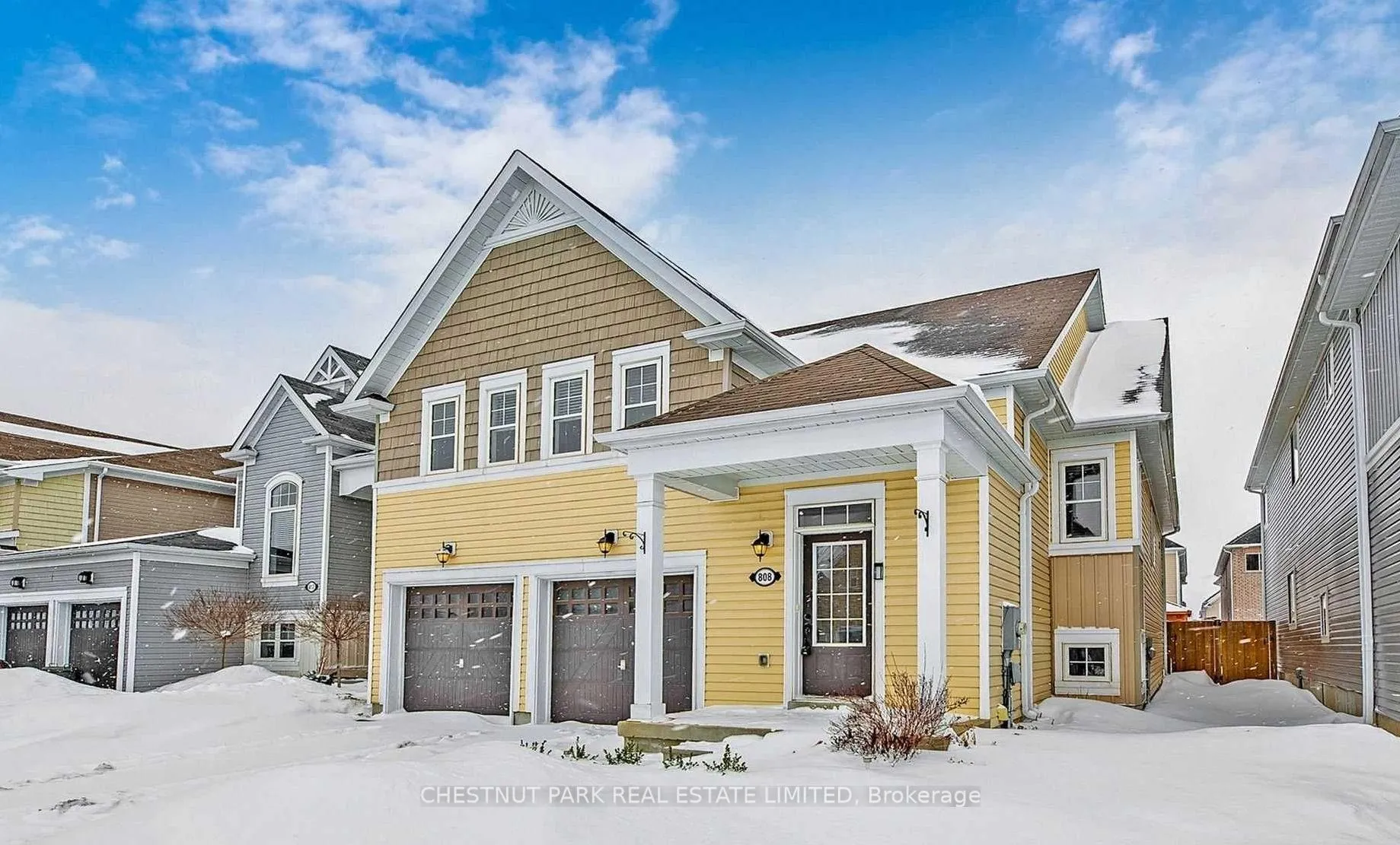 Front of Unit (MAIN + 2nd FLOOR), 808 O'Reilly Crescent