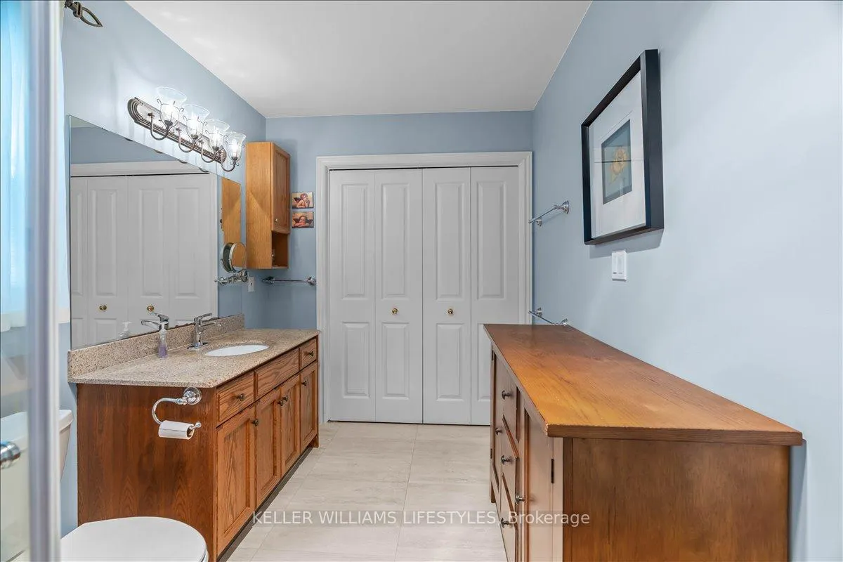 Photo 19 of 40 Lakeside Circle, Lambton Shores, Grand Bend — HOMEH