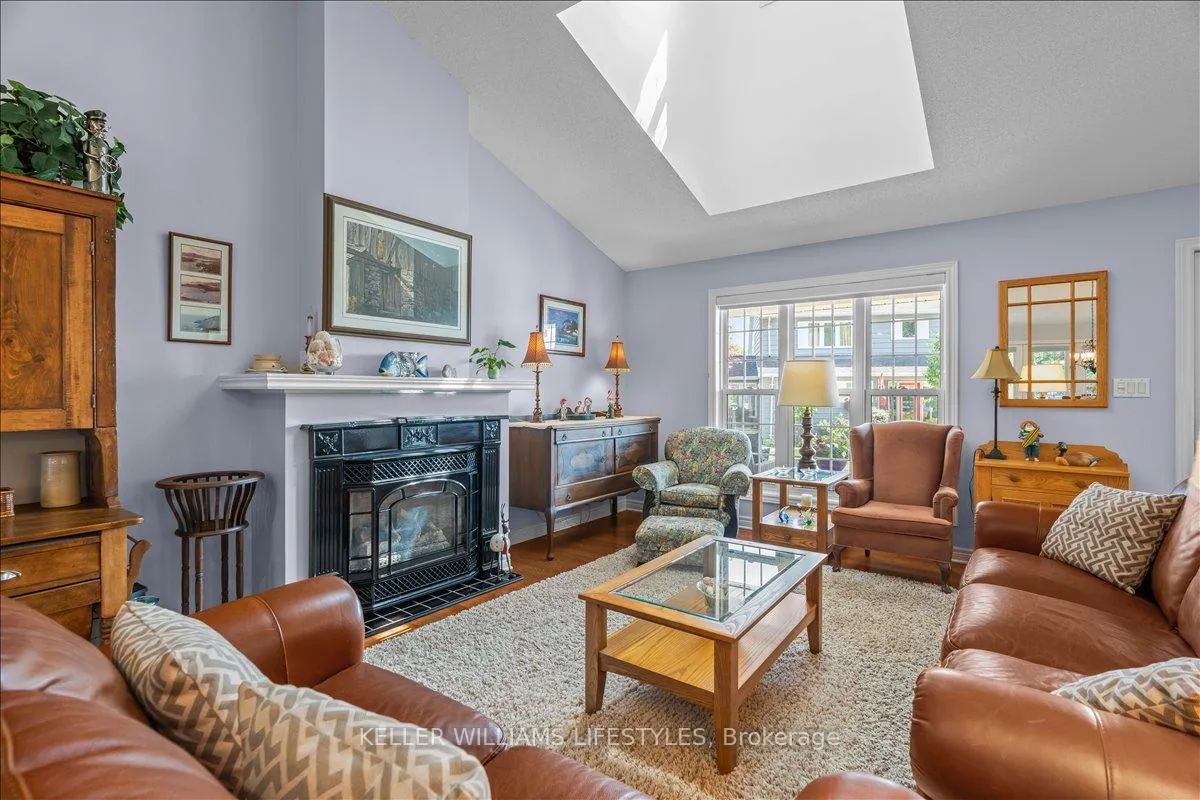 Photo 24 of 40 Lakeside Circle, Lambton Shores, Grand Bend — HOMEH