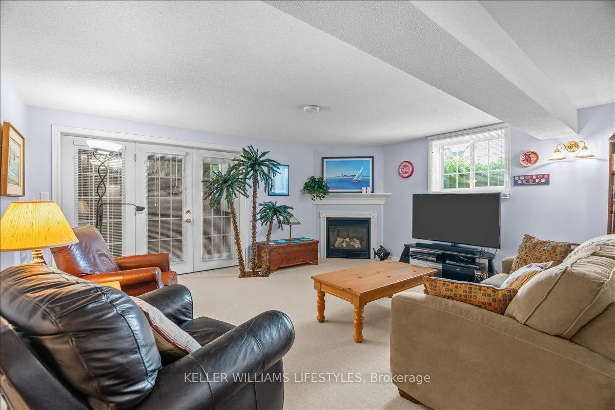 Photo 26 of 40 Lakeside Circle, Lambton Shores, Grand Bend — HOMEH