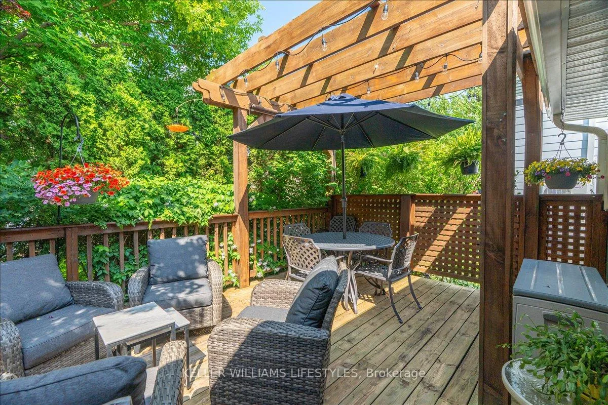 Photo 32 of 40 Lakeside Circle, Lambton Shores, Grand Bend — HOMEH