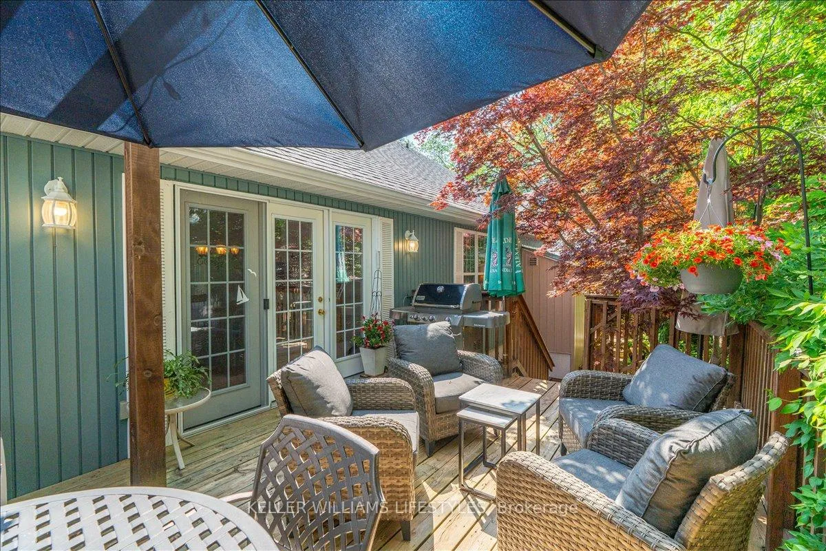 Photo 34 of 40 Lakeside Circle, Lambton Shores, Grand Bend — HOMEH