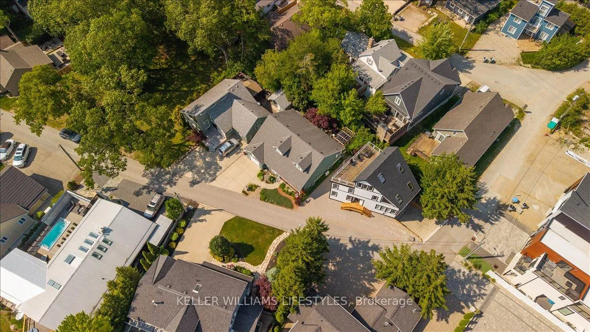Photo 40 of 40 Lakeside Circle, Lambton Shores, Grand Bend — HOMEH