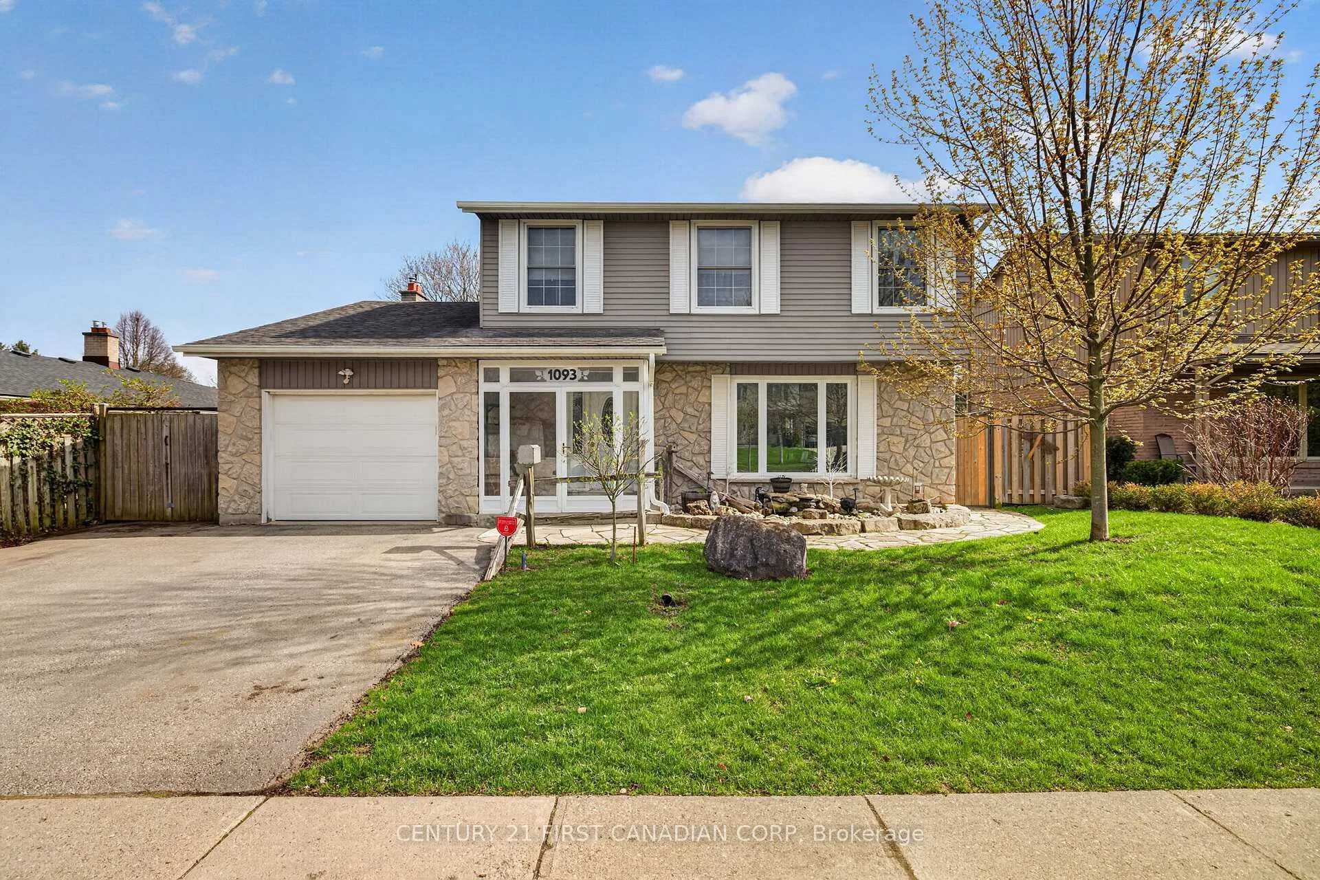 Front of 1093 Viscount Road