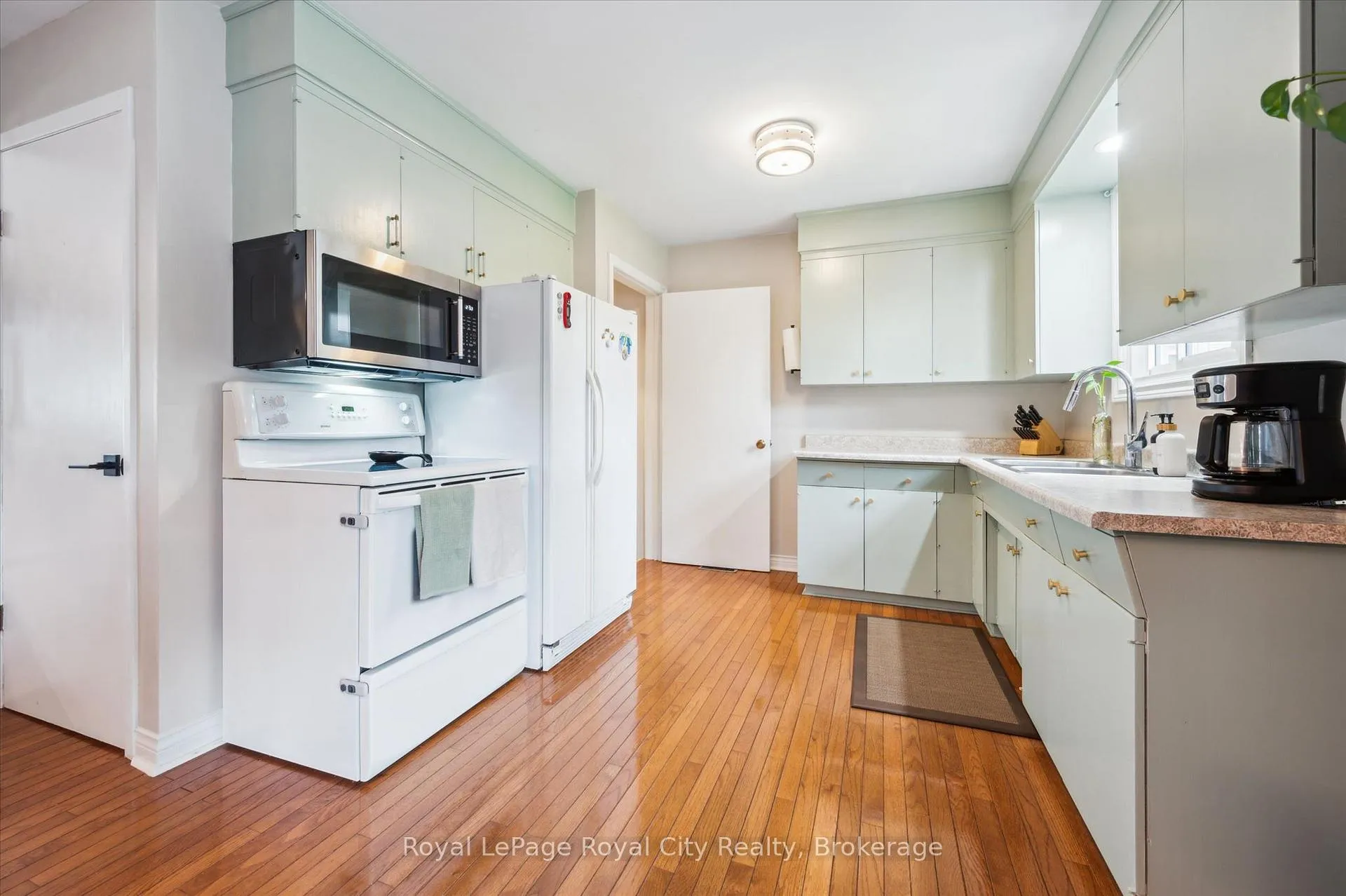 Photo 14 of 94 Webster Street, Wilmot — HOMEH