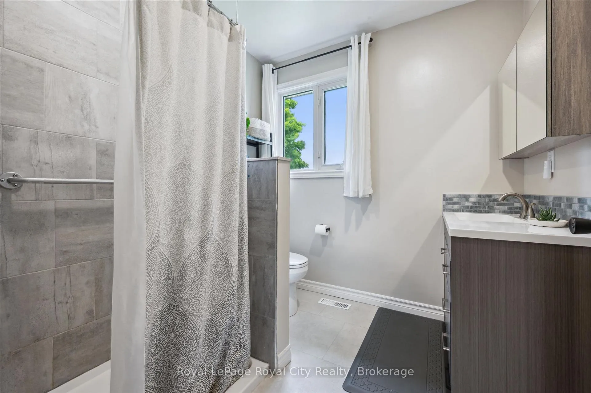 Photo 21 of 94 Webster Street, Wilmot — HOMEH