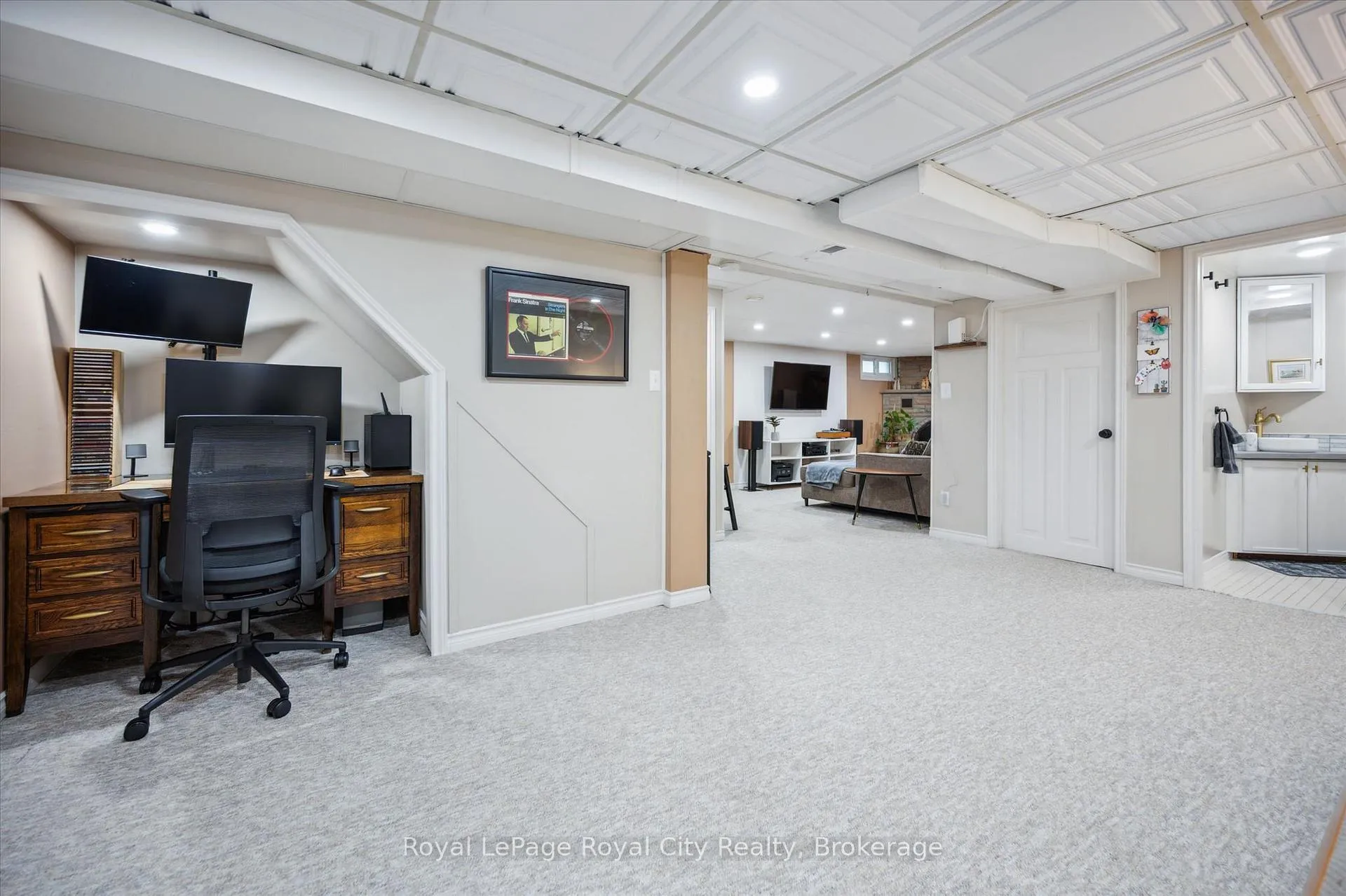 Photo 25 of 94 Webster Street, Wilmot — HOMEH