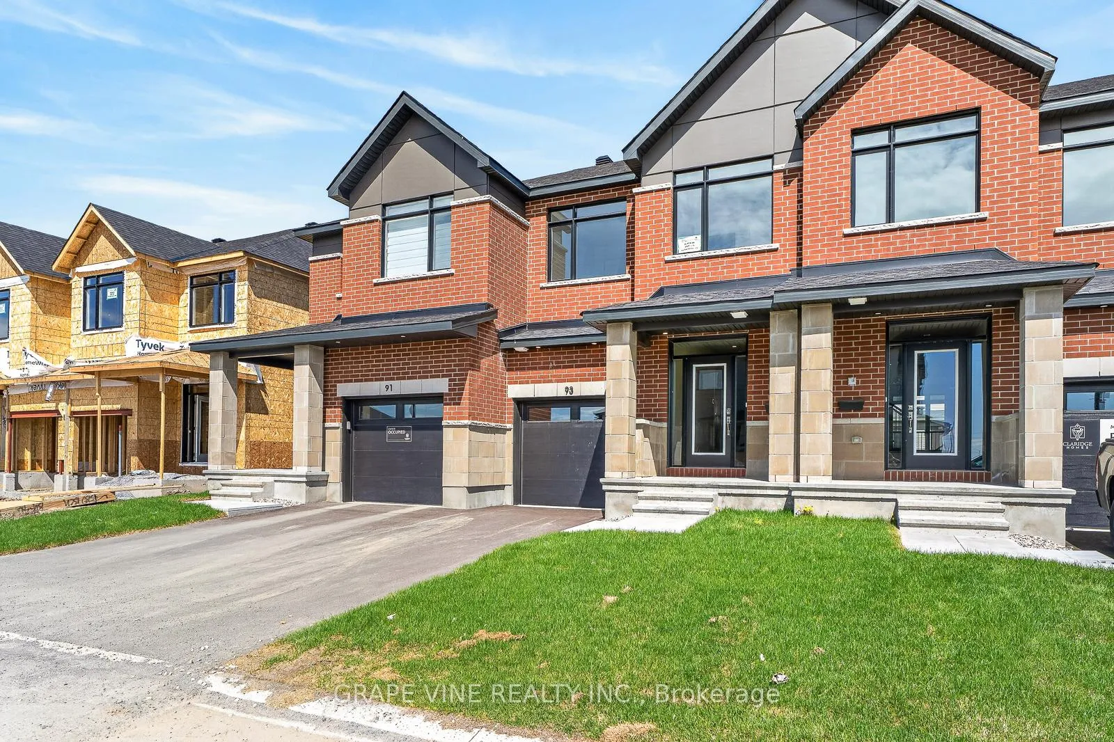 Photo 2 of 93 San Felice Circle, Ottawa, Kanata - Emerald Meadows/Trailwest — HOMEH