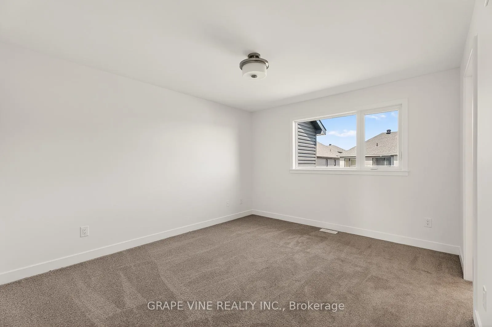 Photo 20 of 93 San Felice Circle, Ottawa, Kanata - Emerald Meadows/Trailwest — HOMEH