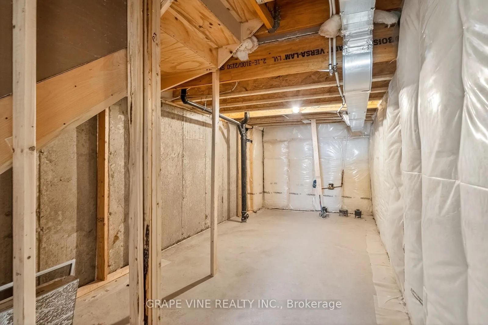 Photo 32 of 93 San Felice Circle, Ottawa, Kanata - Emerald Meadows/Trailwest — HOMEH