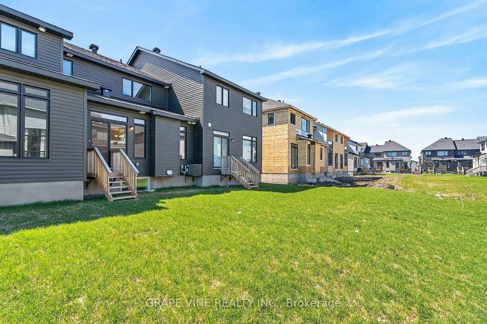 Photo 35 of 93 San Felice Circle, Ottawa, Kanata - Emerald Meadows/Trailwest — HOMEH
