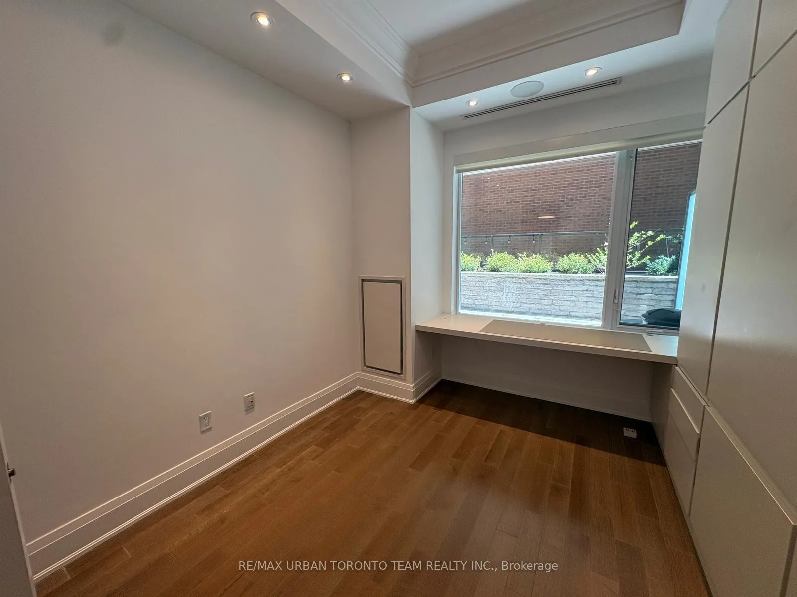 Photo 7 of Unit 303, 80 Yorkville Avenue, Toronto, The Annex — HOMEH