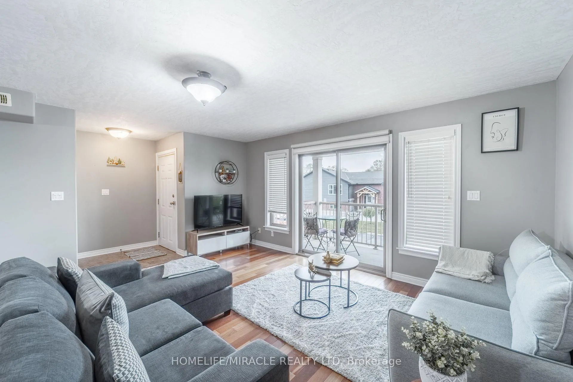 Photo 7 of Unit 203, 50 Whitlaw Way, Brant, Paris — HOMEH