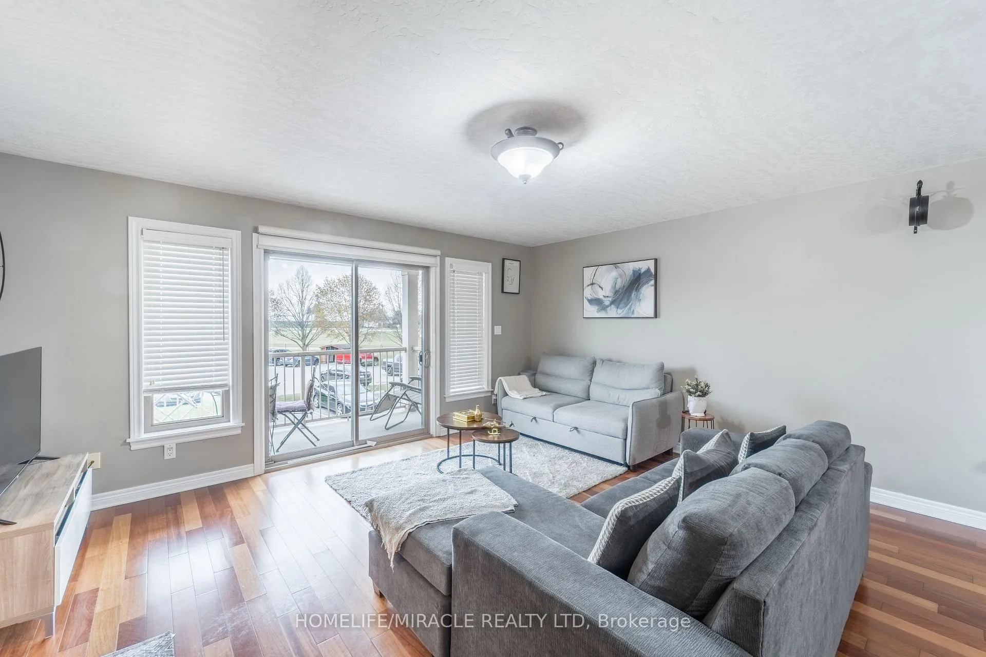 Photo 11 of Unit 203, 50 Whitlaw Way, Brant, Paris — HOMEH