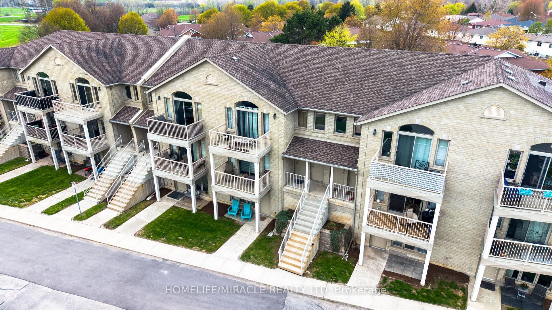 Photo 24 of Unit 203, 50 Whitlaw Way, Brant, Paris — HOMEH