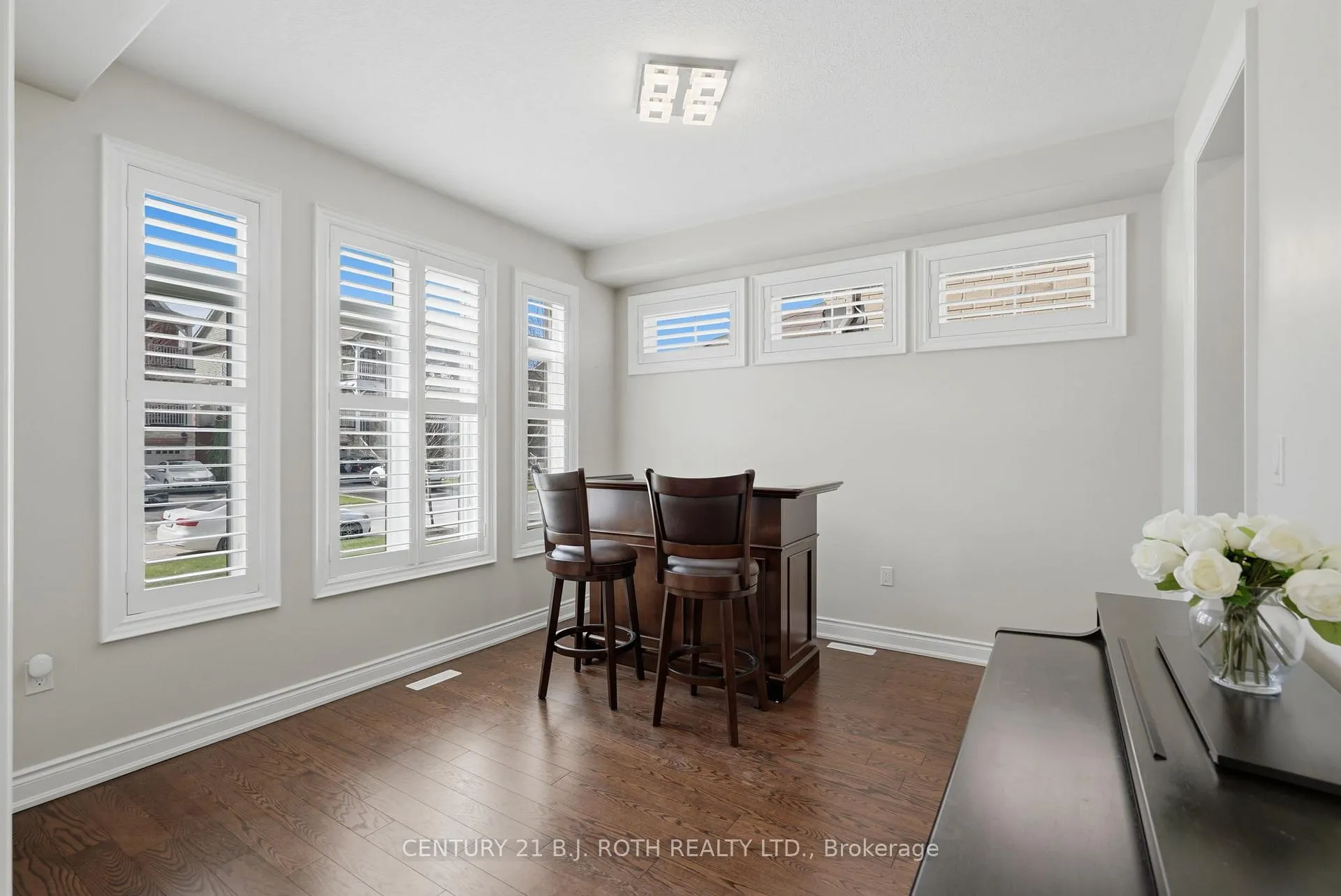 Photo 7 of 30 Capps Drive, Barrie, Bayshore — HOMEH