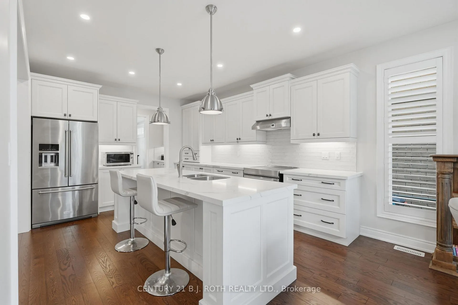 Photo 12 of 30 Capps Drive, Barrie, Bayshore — HOMEH