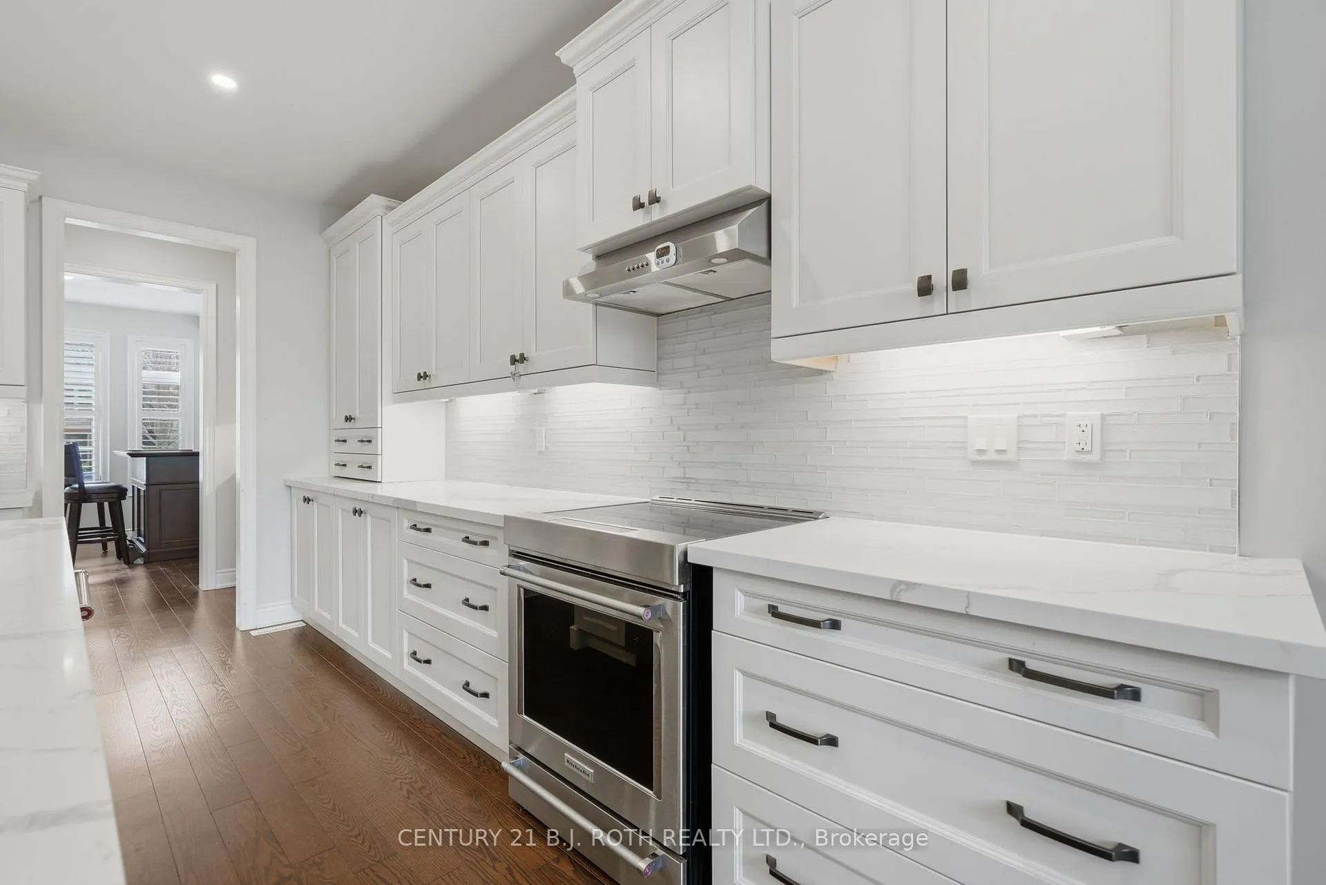 Photo 13 of 30 Capps Drive, Barrie, Bayshore — HOMEH