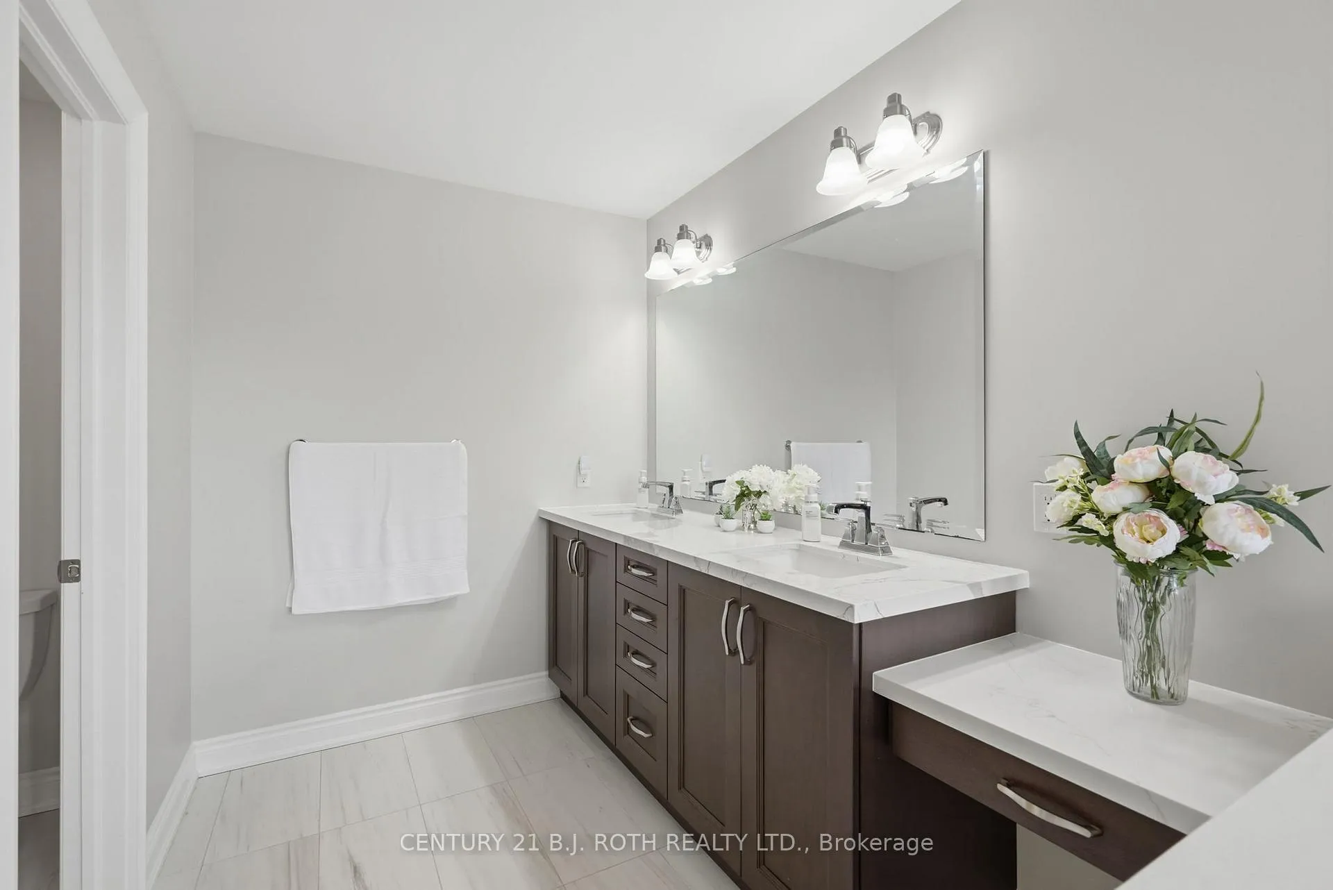 Photo 25 of 30 Capps Drive, Barrie, Bayshore — HOMEH
