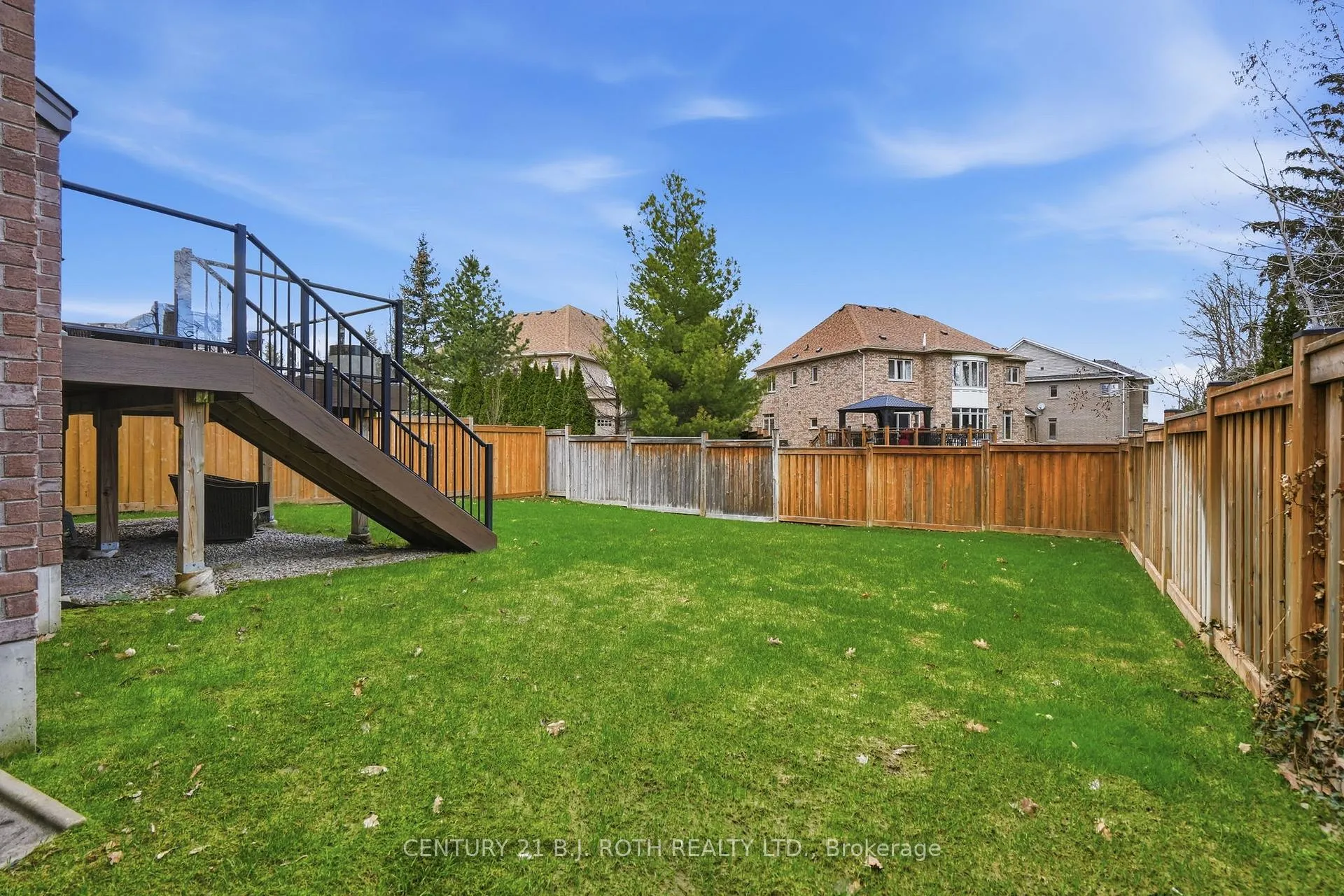 Photo 34 of 30 Capps Drive, Barrie, Bayshore — HOMEH