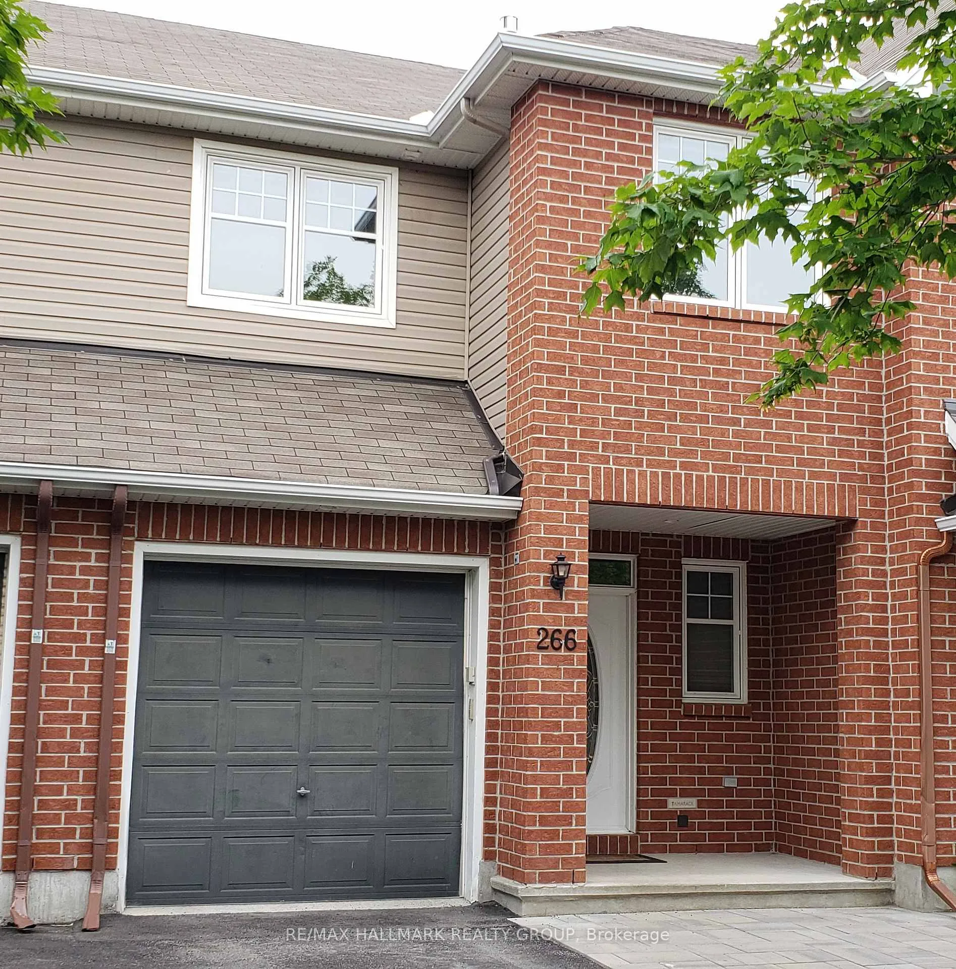 Front of 266 Horseshoe Crescent