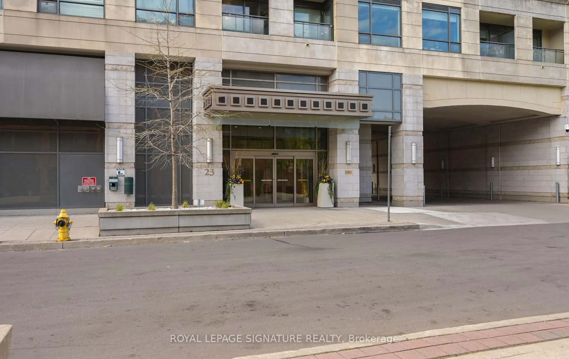 Photo 3 of Unit 323, 23 Glebe Road, Toronto, Yonge-Eglinton — HOMEH