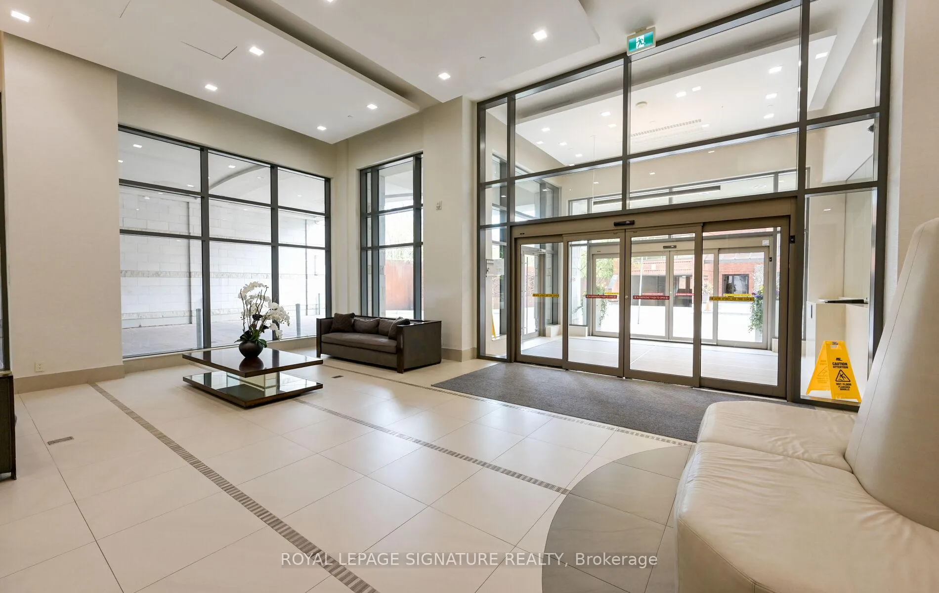 Photo 9 of Unit 323, 23 Glebe Road, Toronto, Yonge-Eglinton — HOMEH