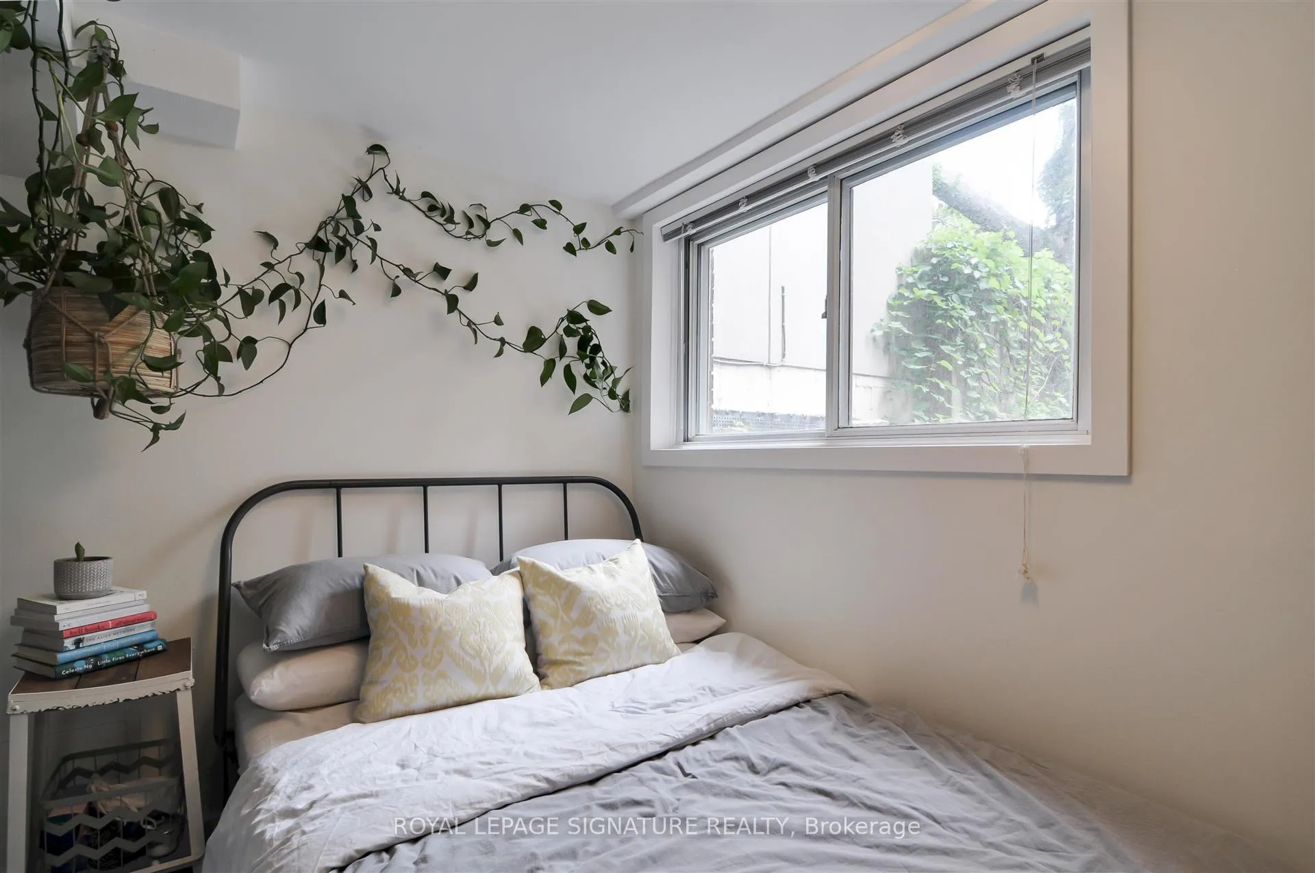 Photo 9 of Unit Lower Level, 169 Bellefair Avenue, Toronto, The Beaches — HOMEH