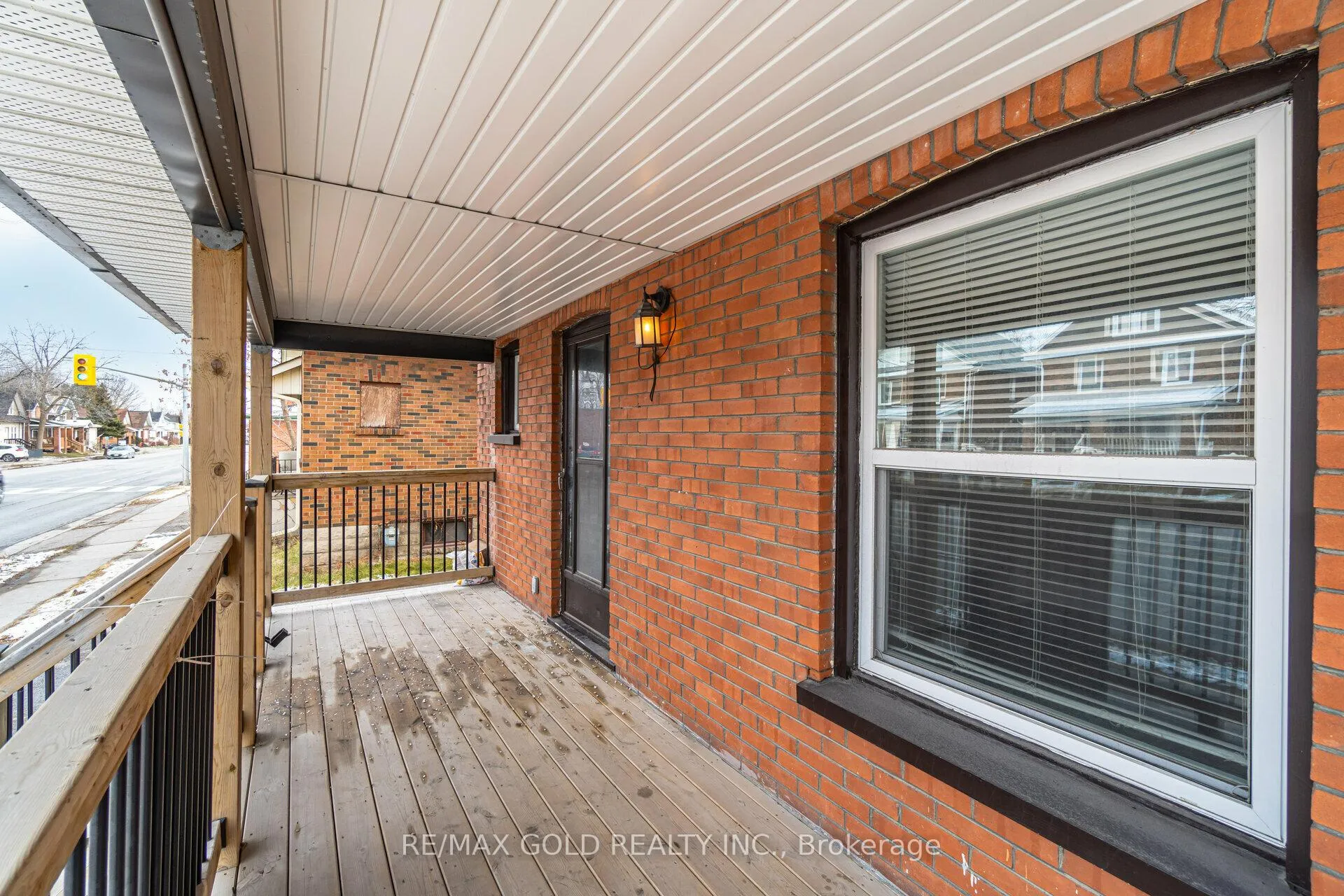 Photo 4 of 161 Adelaide Avenue E, Oshawa, O'Neill — HOMEH