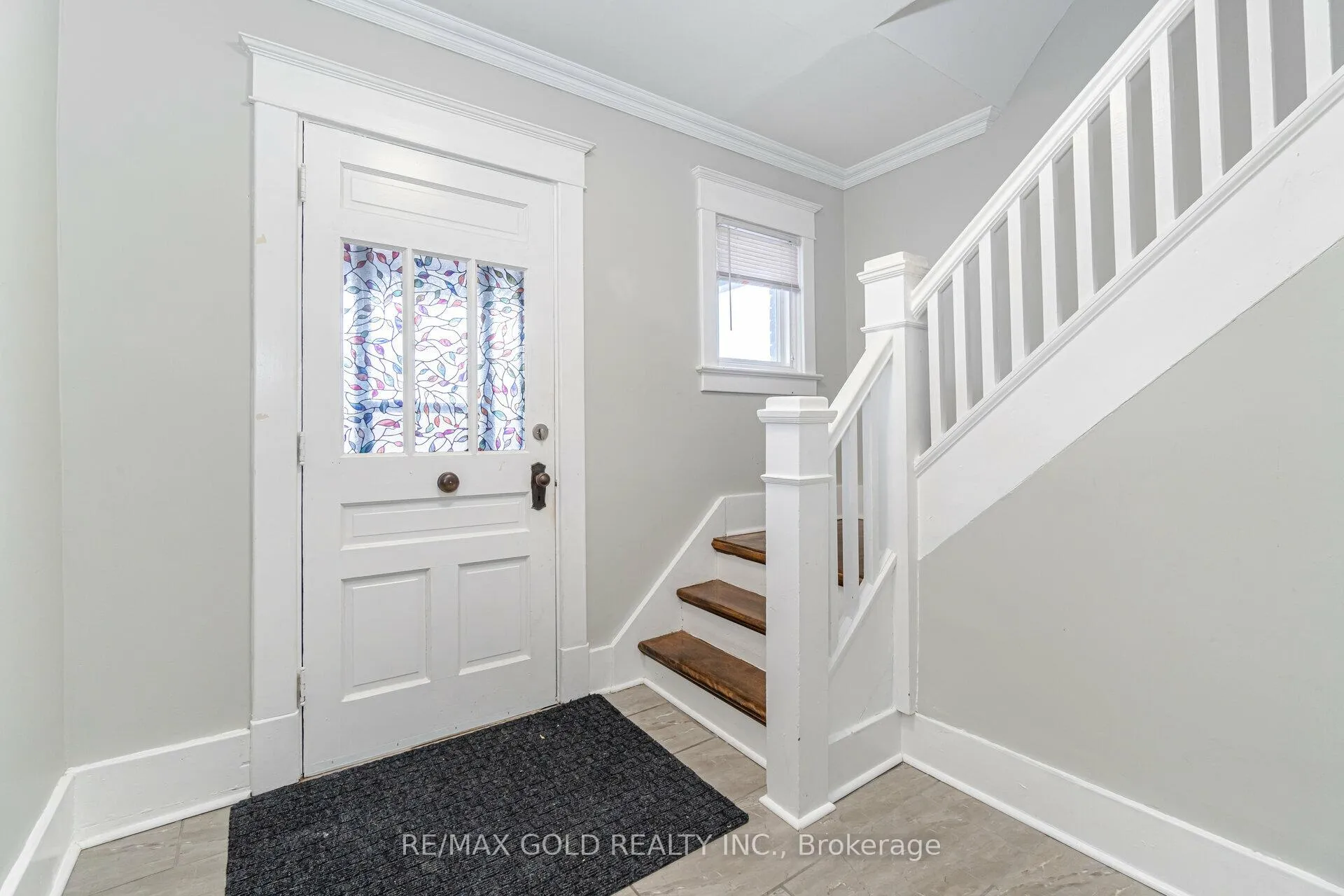 Photo 5 of 161 Adelaide Avenue E, Oshawa, O'Neill — HOMEH