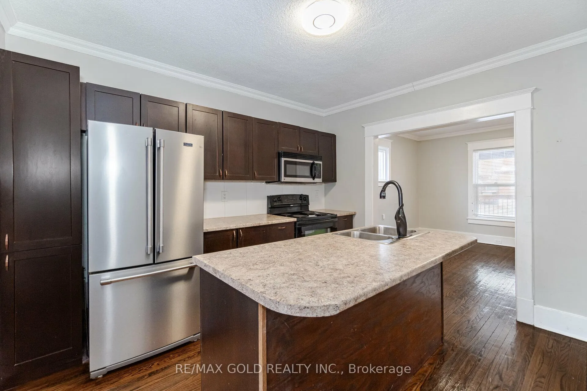 Photo 10 of 161 Adelaide Avenue E, Oshawa, O'Neill — HOMEH