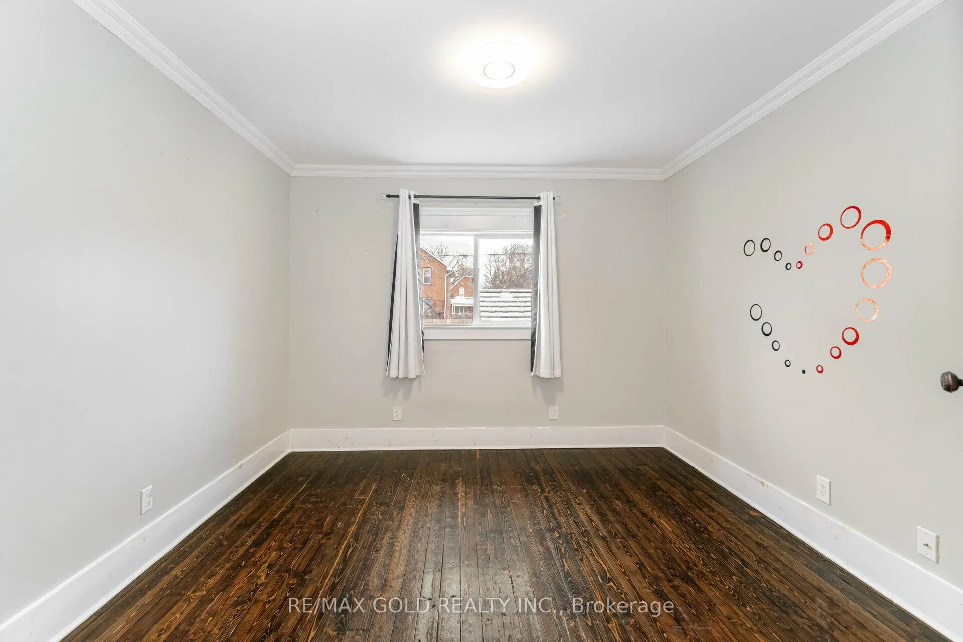 Photo 12 of 161 Adelaide Avenue E, Oshawa, O'Neill — HOMEH