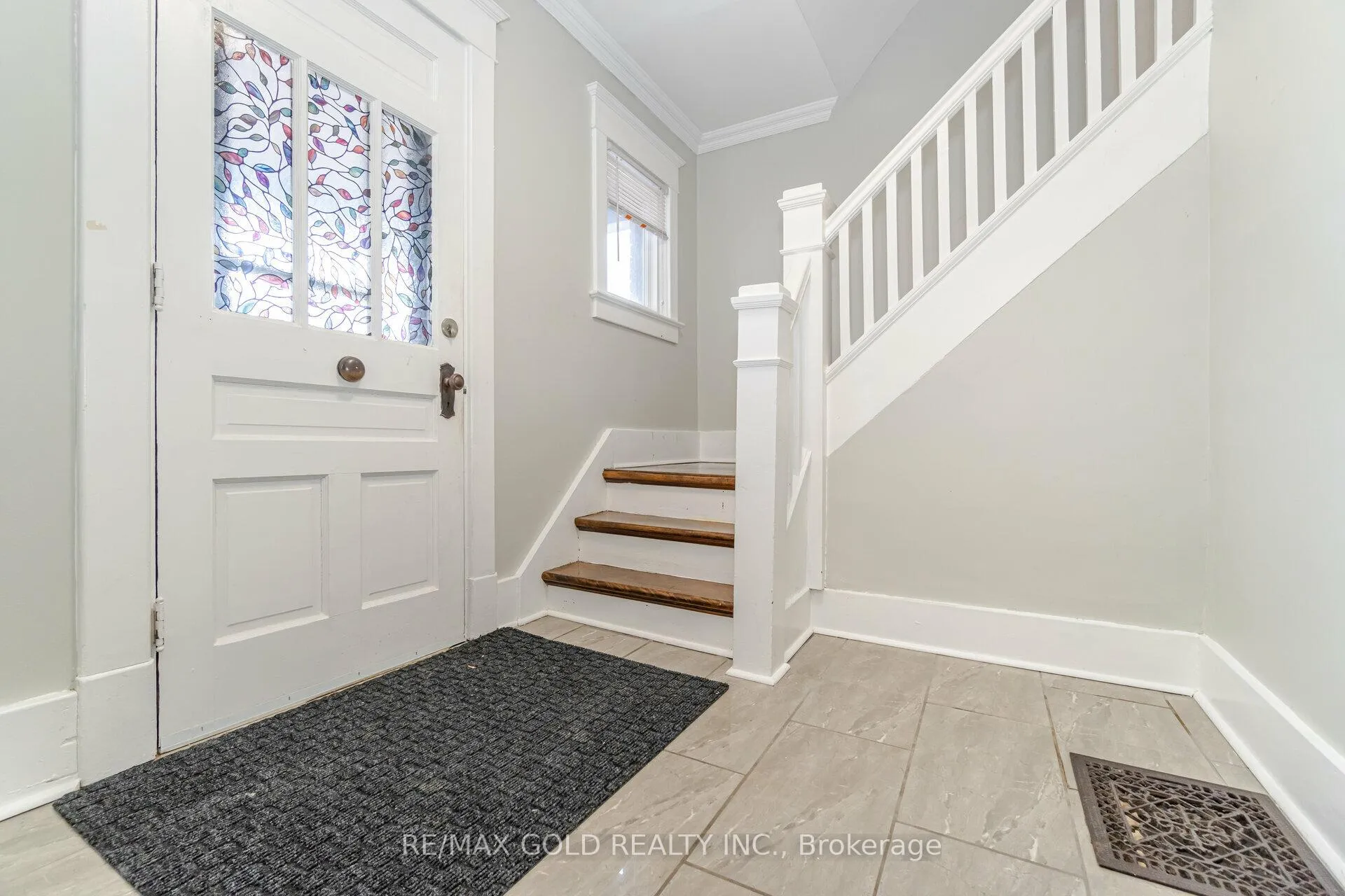 Photo 15 of 161 Adelaide Avenue E, Oshawa, O'Neill — HOMEH