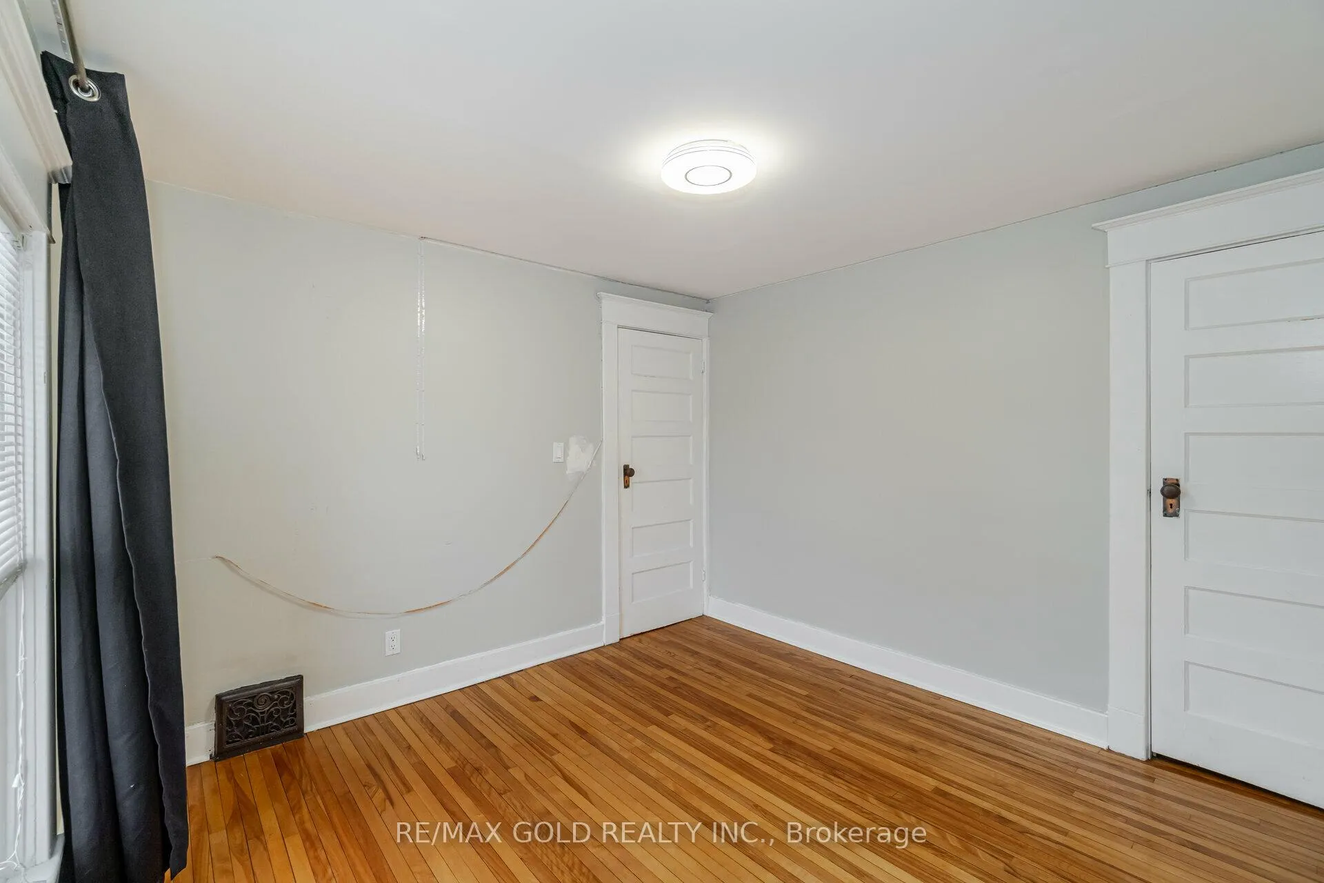 Photo 18 of 161 Adelaide Avenue E, Oshawa, O'Neill — HOMEH