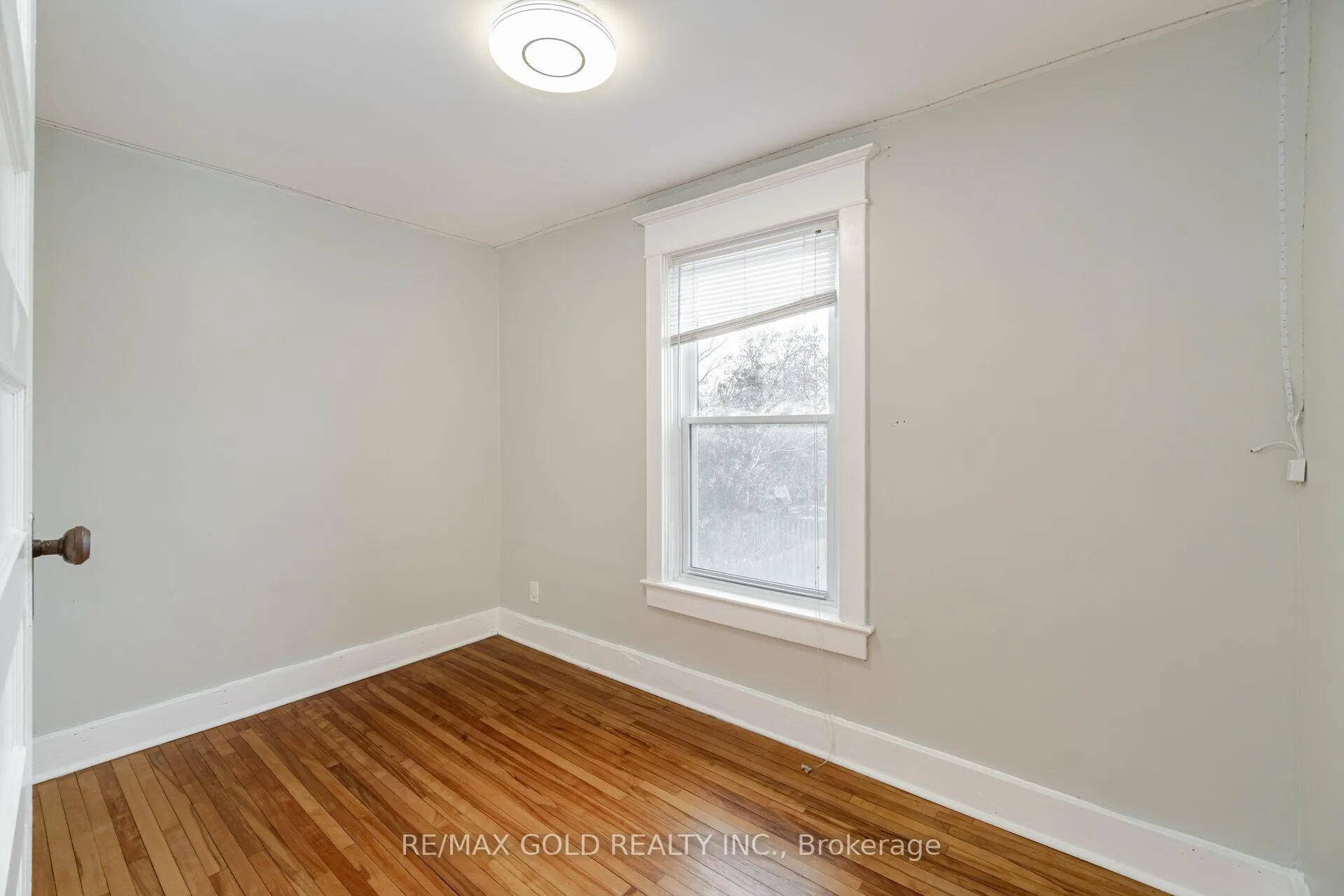 Photo 22 of 161 Adelaide Avenue E, Oshawa, O'Neill — HOMEH
