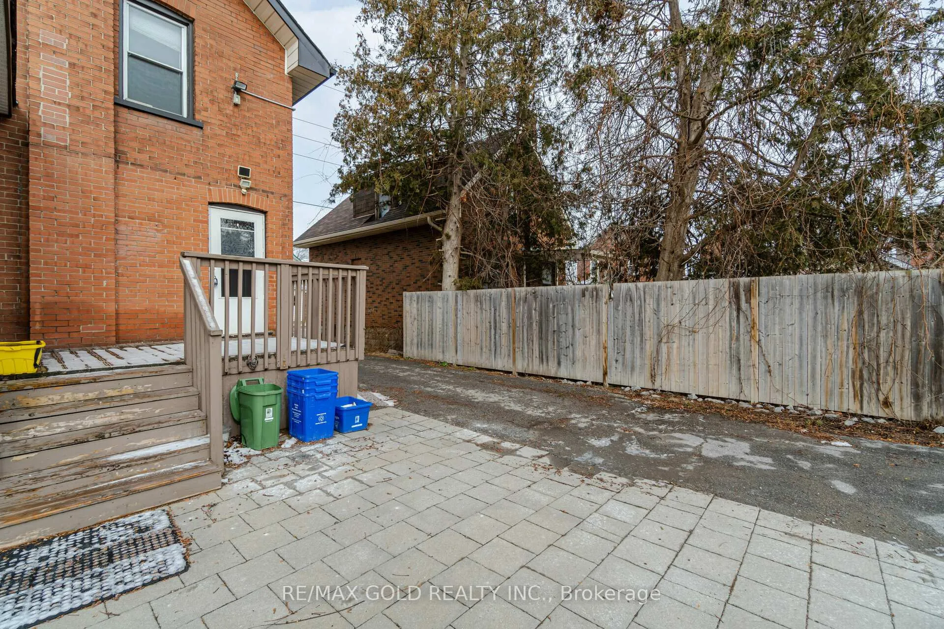 Photo 40 of 161 Adelaide Avenue E, Oshawa, O'Neill — HOMEH