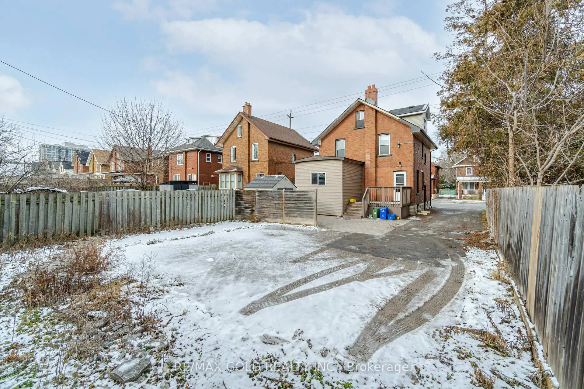 Photo 45 of 161 Adelaide Avenue E, Oshawa, O'Neill — HOMEH