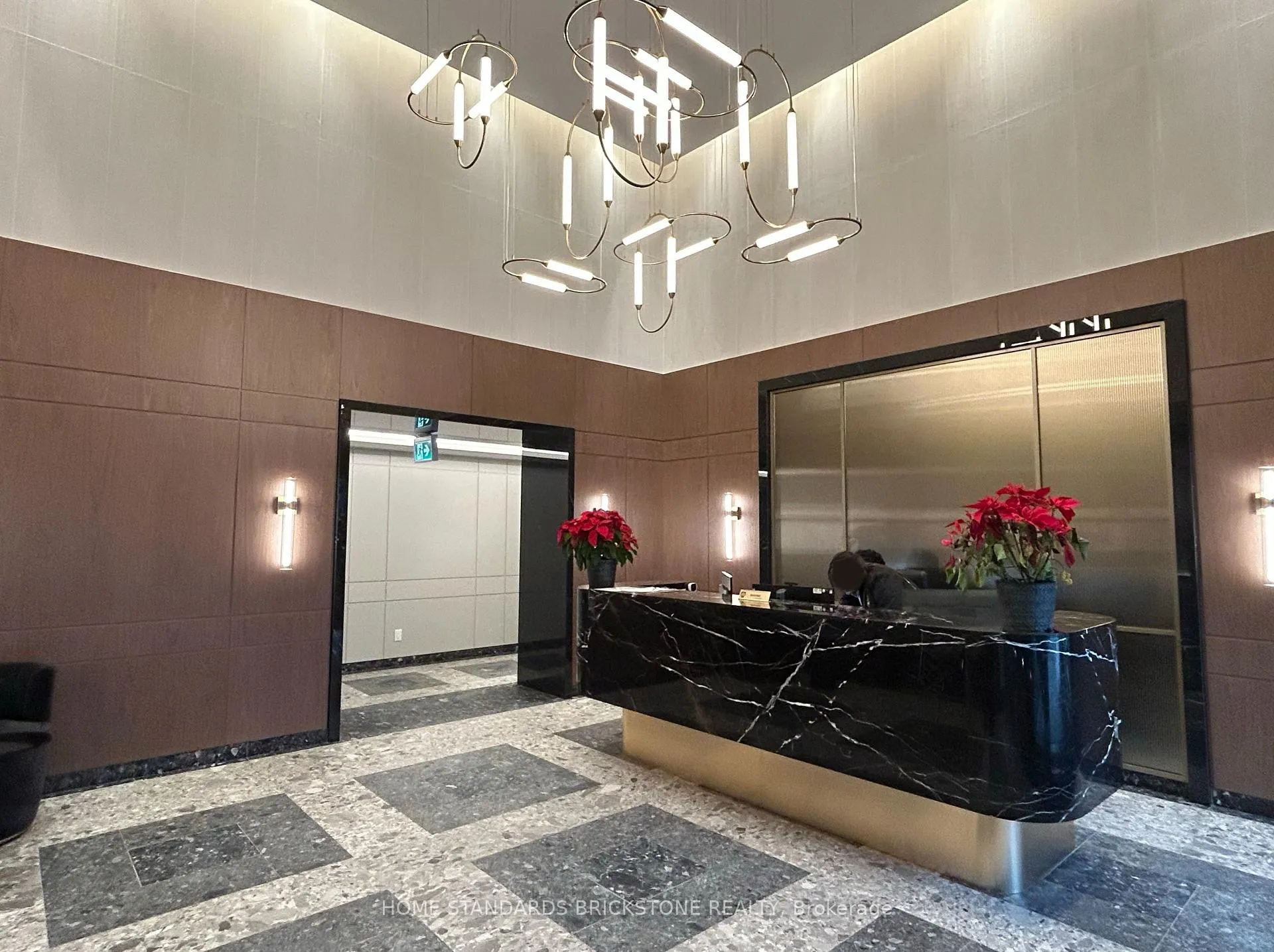 Photo 1 of Unit 221, 6 Greenbriar Road, North York, Bayview Village — HOMEH
