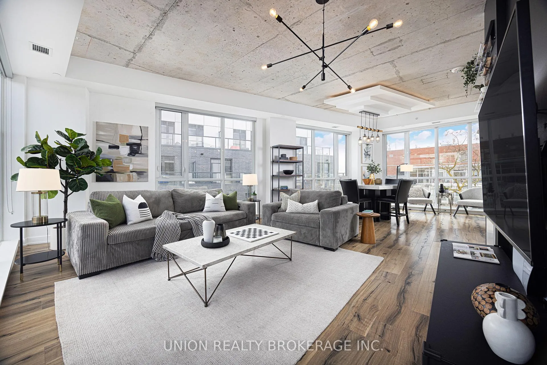 Photo 2 of Unit PH 602, 630 Kingston Road, Toronto, The Beaches — HOMEH