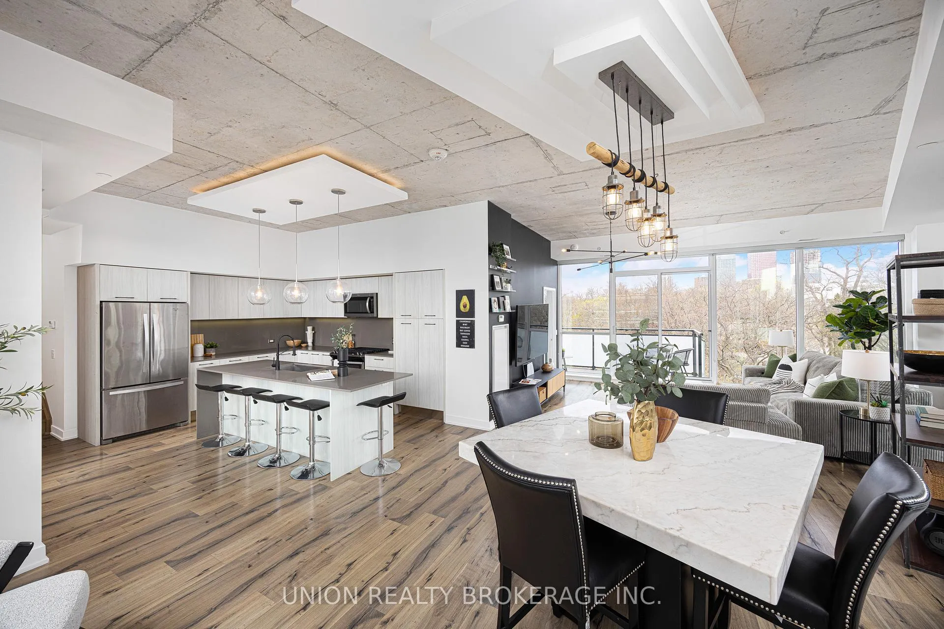 Photo 9 of Unit PH 602, 630 Kingston Road, Toronto, The Beaches — HOMEH