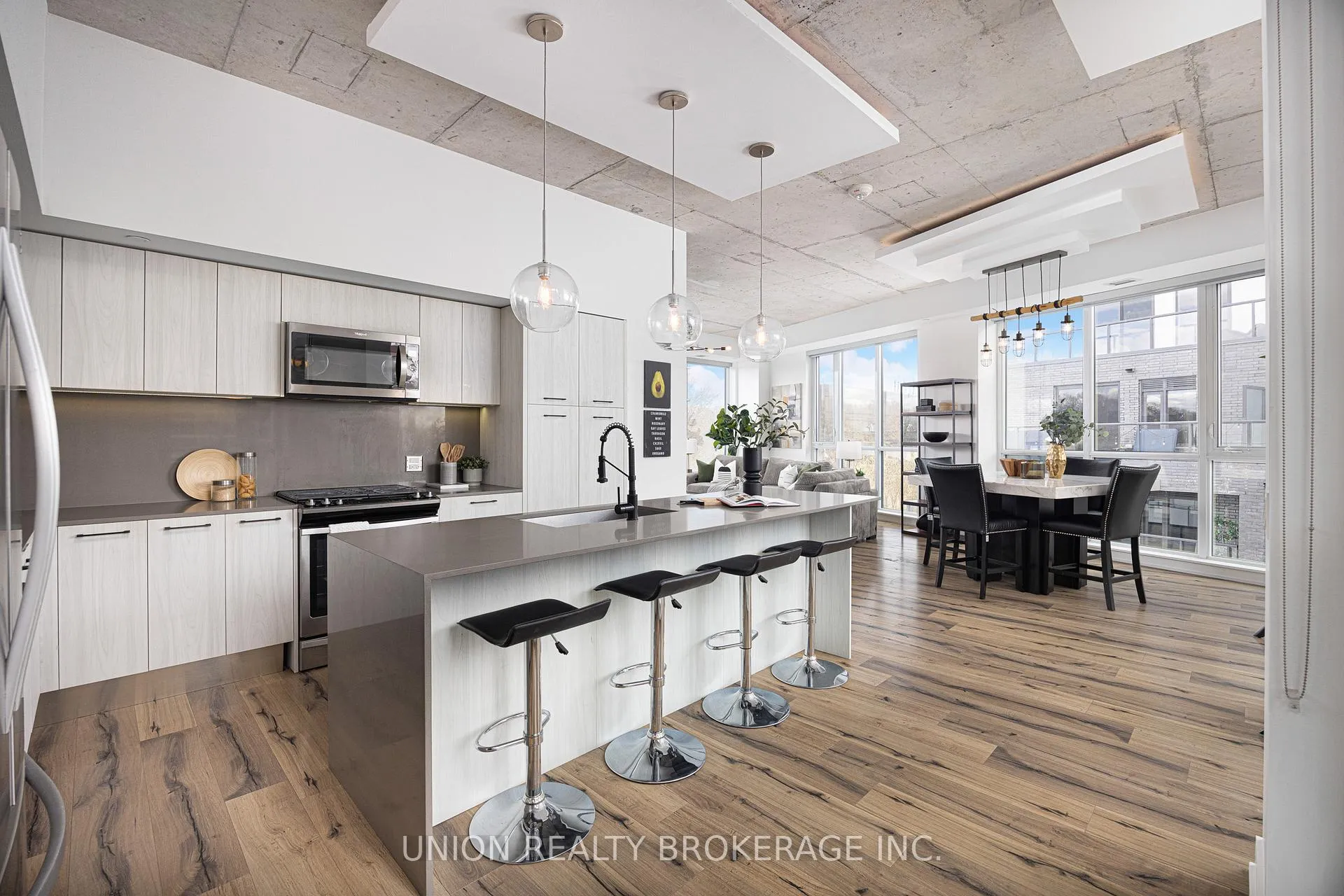 Photo 11 of Unit PH 602, 630 Kingston Road, Toronto, The Beaches — HOMEH
