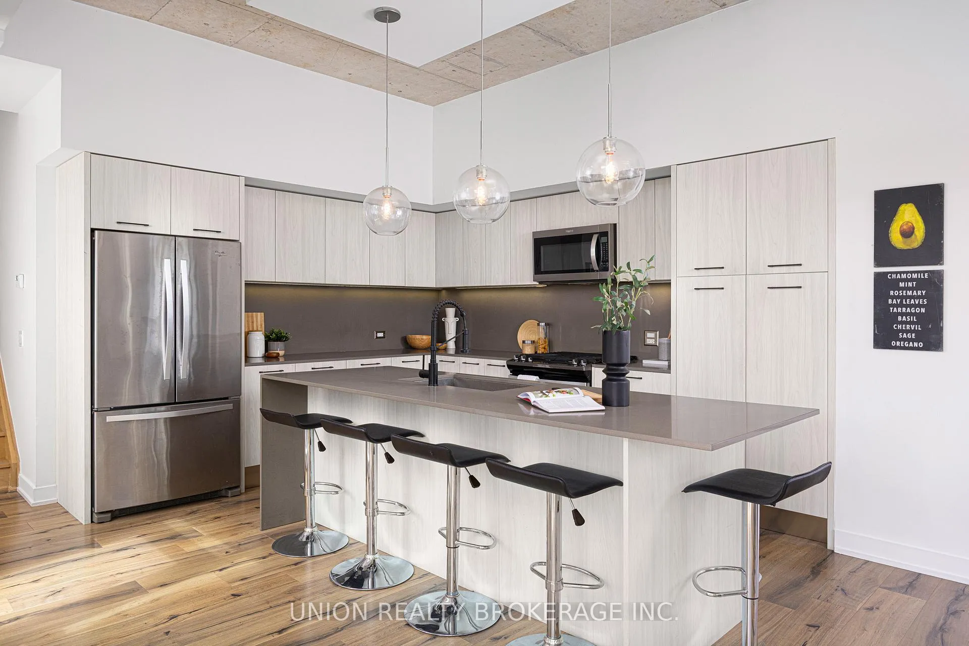 Photo 13 of Unit PH 602, 630 Kingston Road, Toronto, The Beaches — HOMEH
