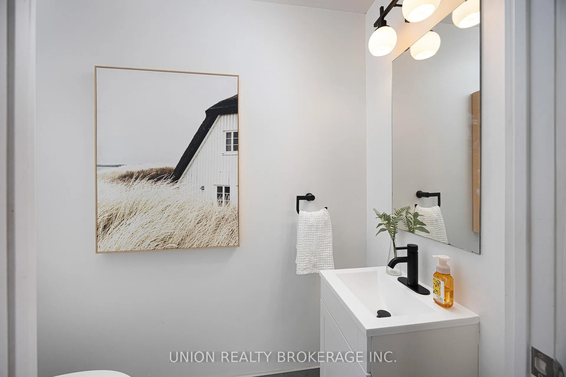 Photo 25 of Unit PH 602, 630 Kingston Road, Toronto, The Beaches — HOMEH