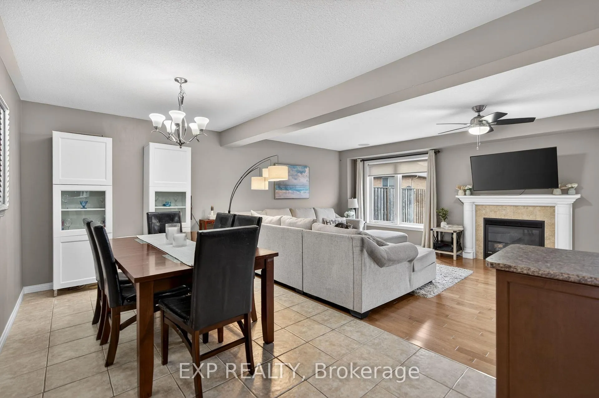 Photo 12 of 65 Periwinkle Drive, Hamilton, Rural Glanbrook — HOMEH