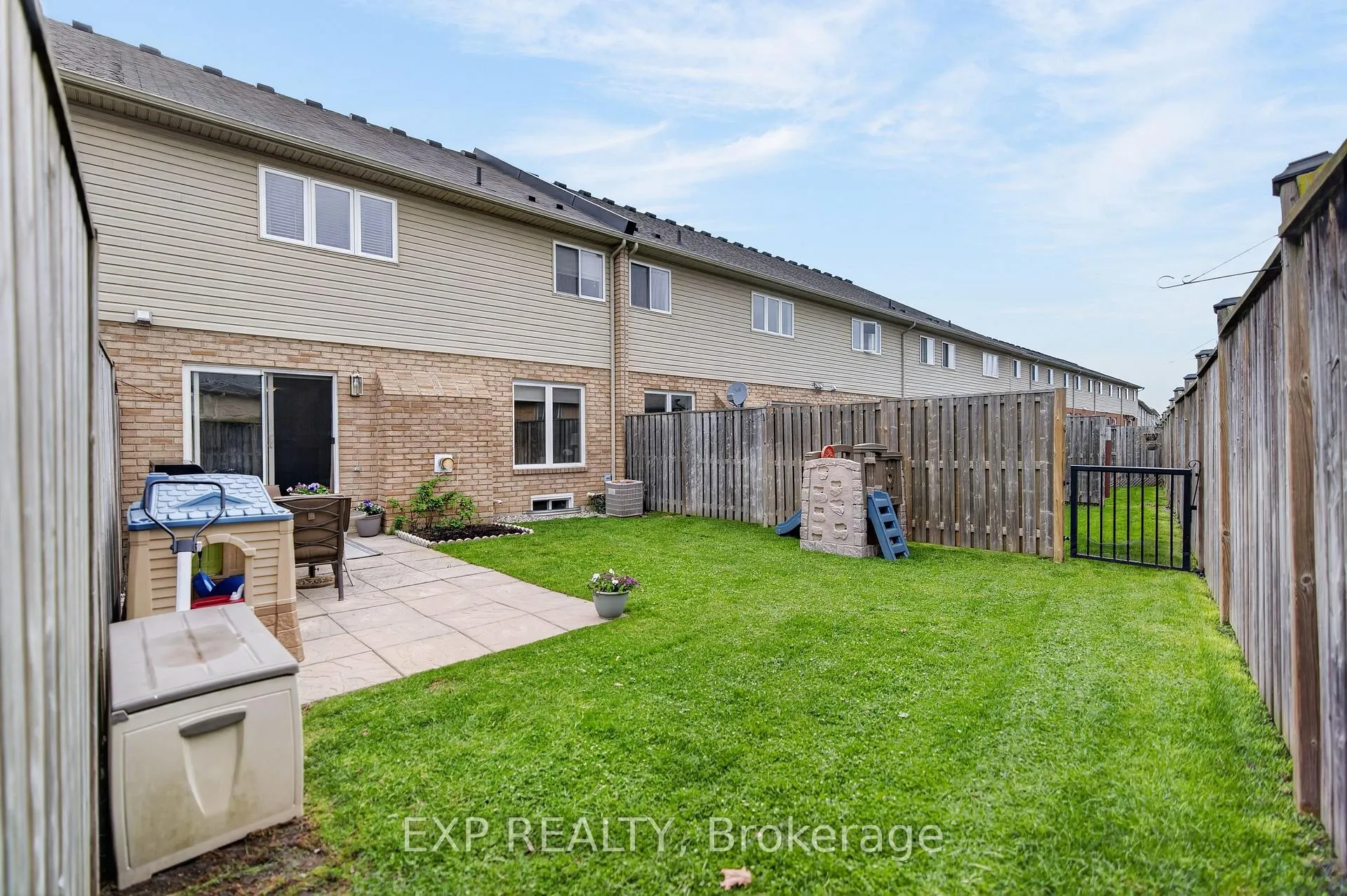 Photo 37 of 65 Periwinkle Drive, Hamilton, Rural Glanbrook — HOMEH