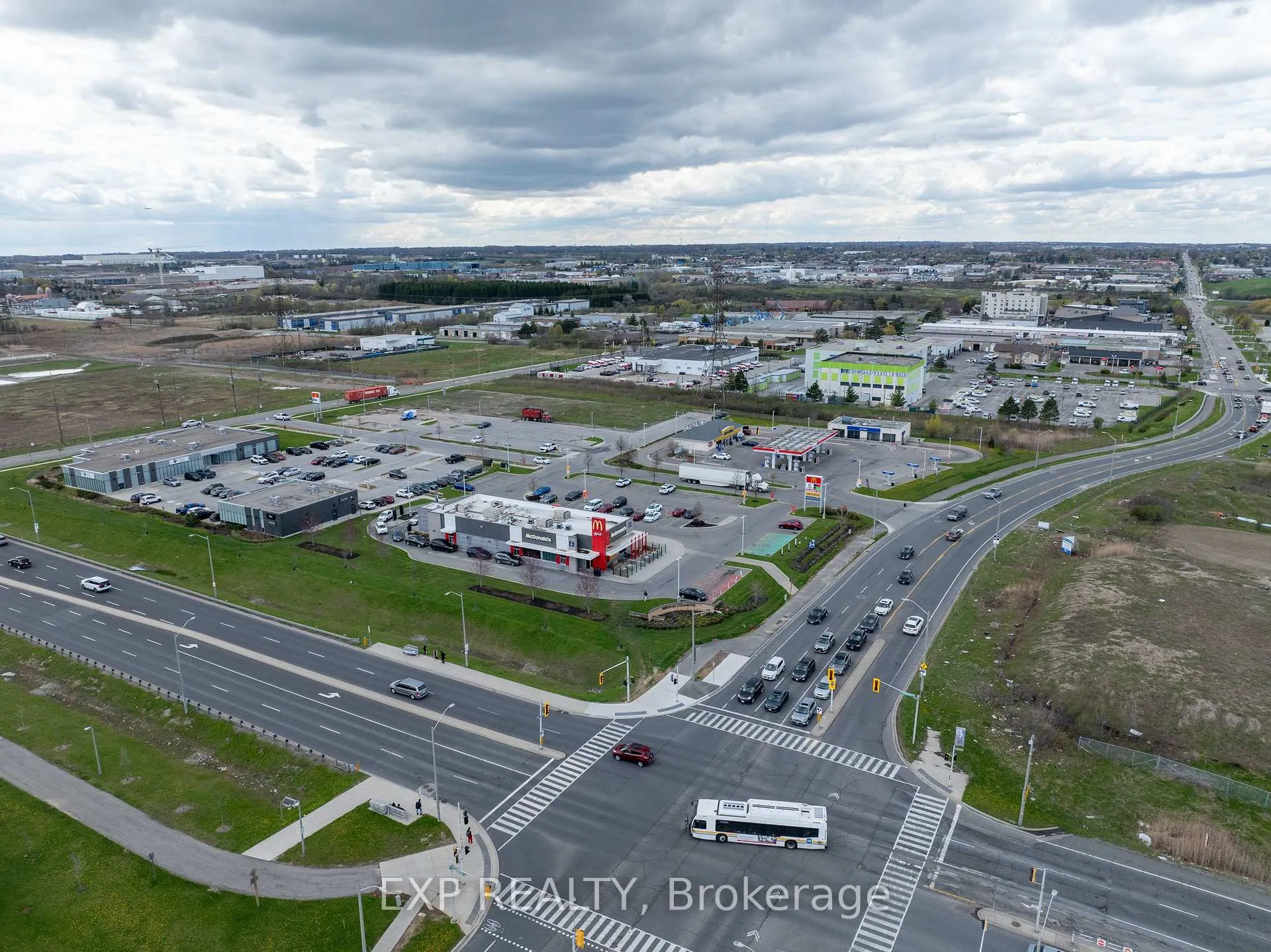 Photo 41 of 65 Periwinkle Drive, Hamilton, Rural Glanbrook — HOMEH