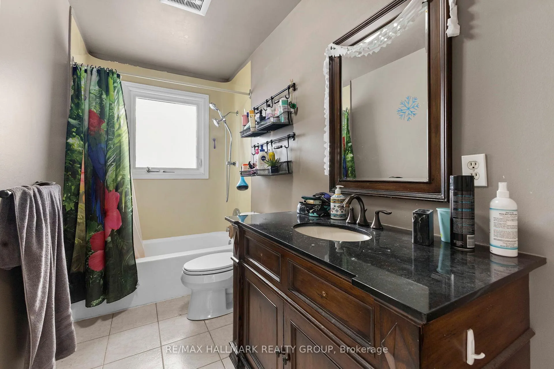Photo 7 of 816 Willow Avenue, Ottawa, Chatelaine Village — HOMEH