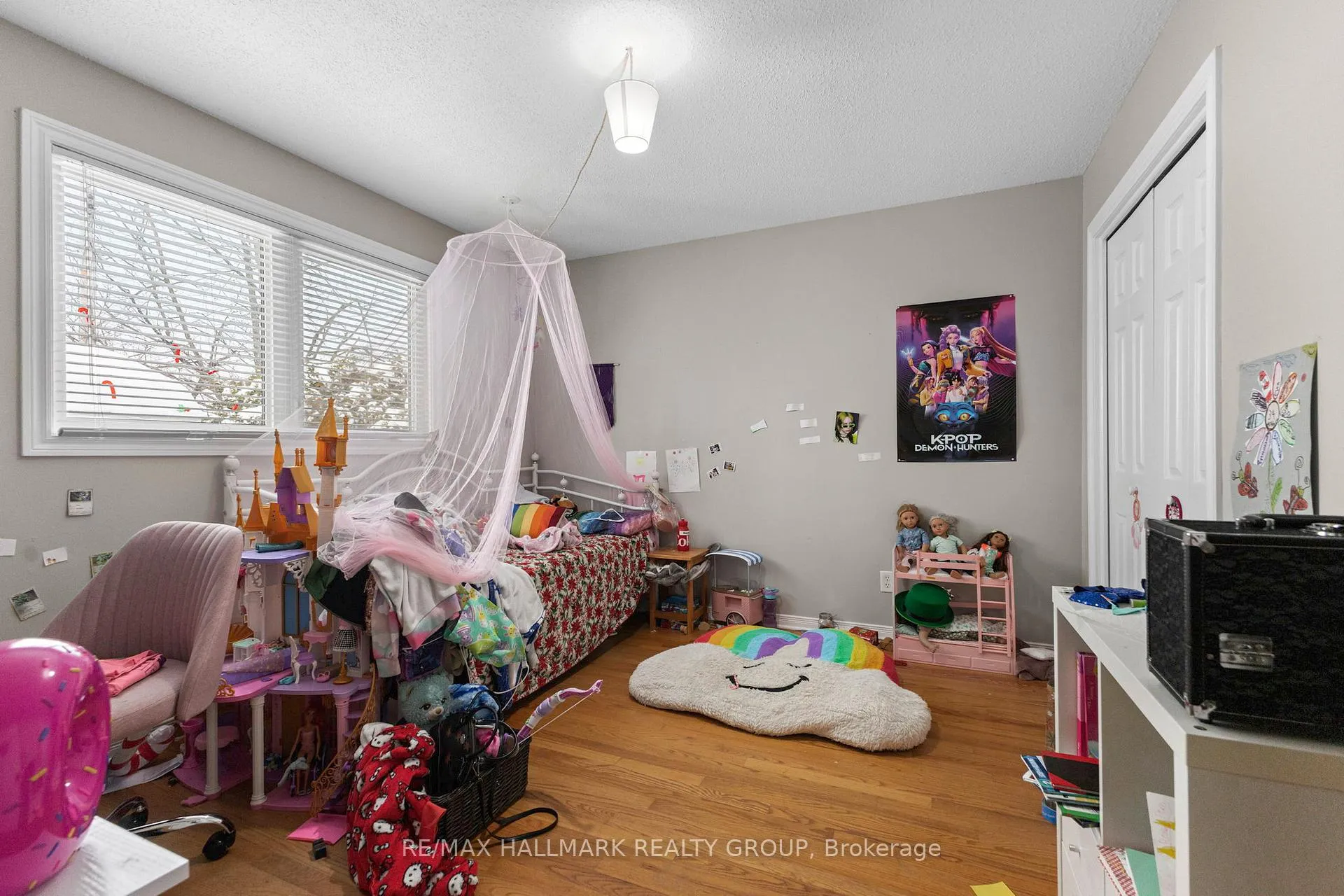 Photo 9 of 816 Willow Avenue, Ottawa, Chatelaine Village — HOMEH