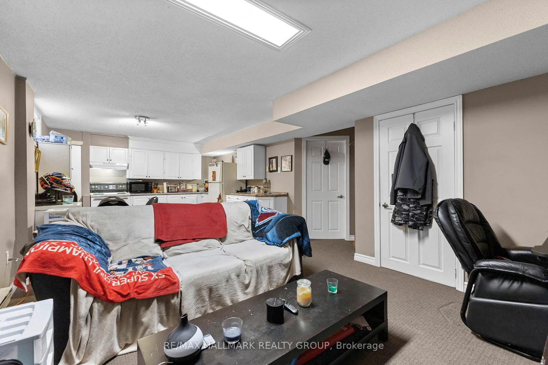 Photo 16 of 816 Willow Avenue, Ottawa, Chatelaine Village — HOMEH
